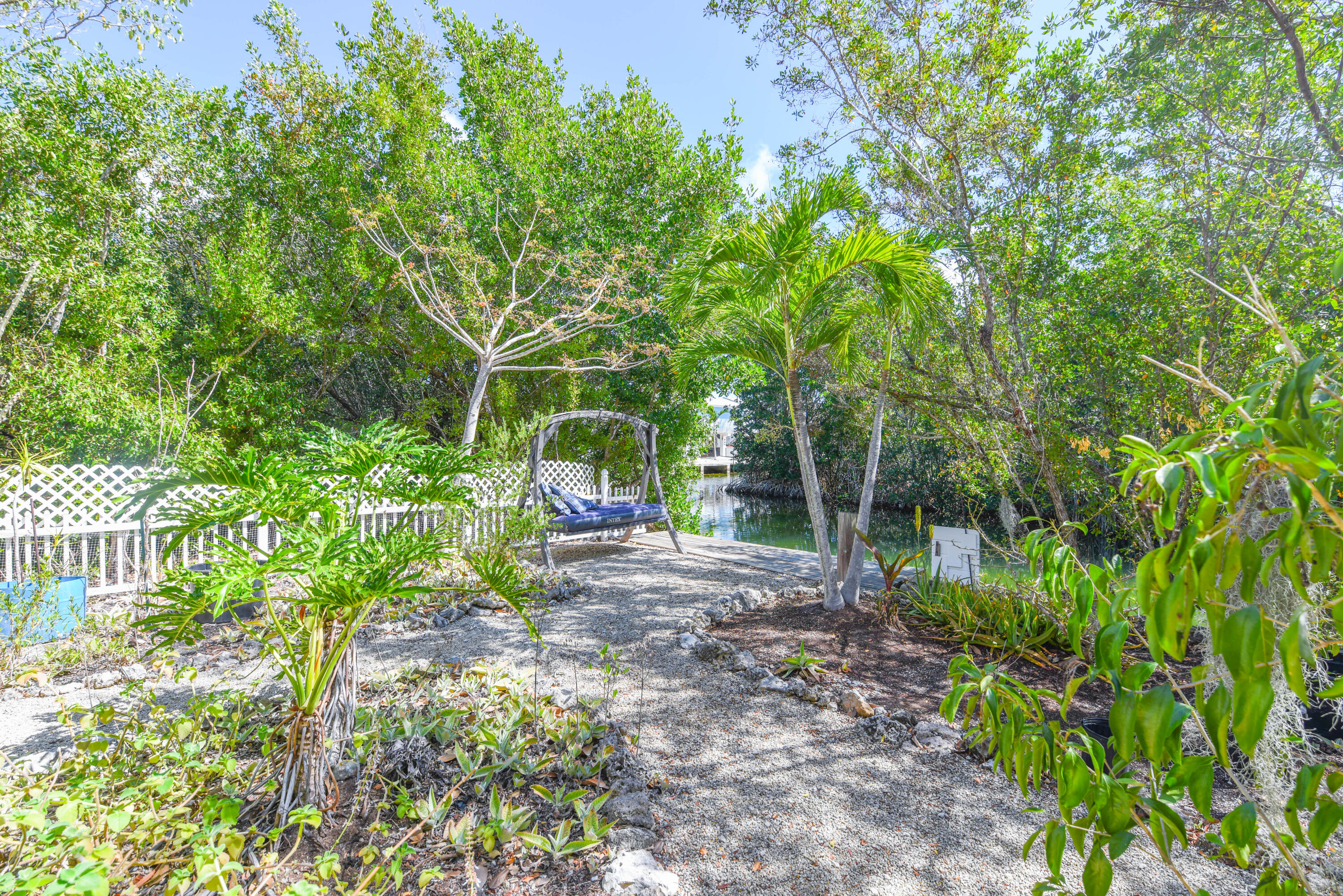 1719 Narcissus Avenue Property Photo 23