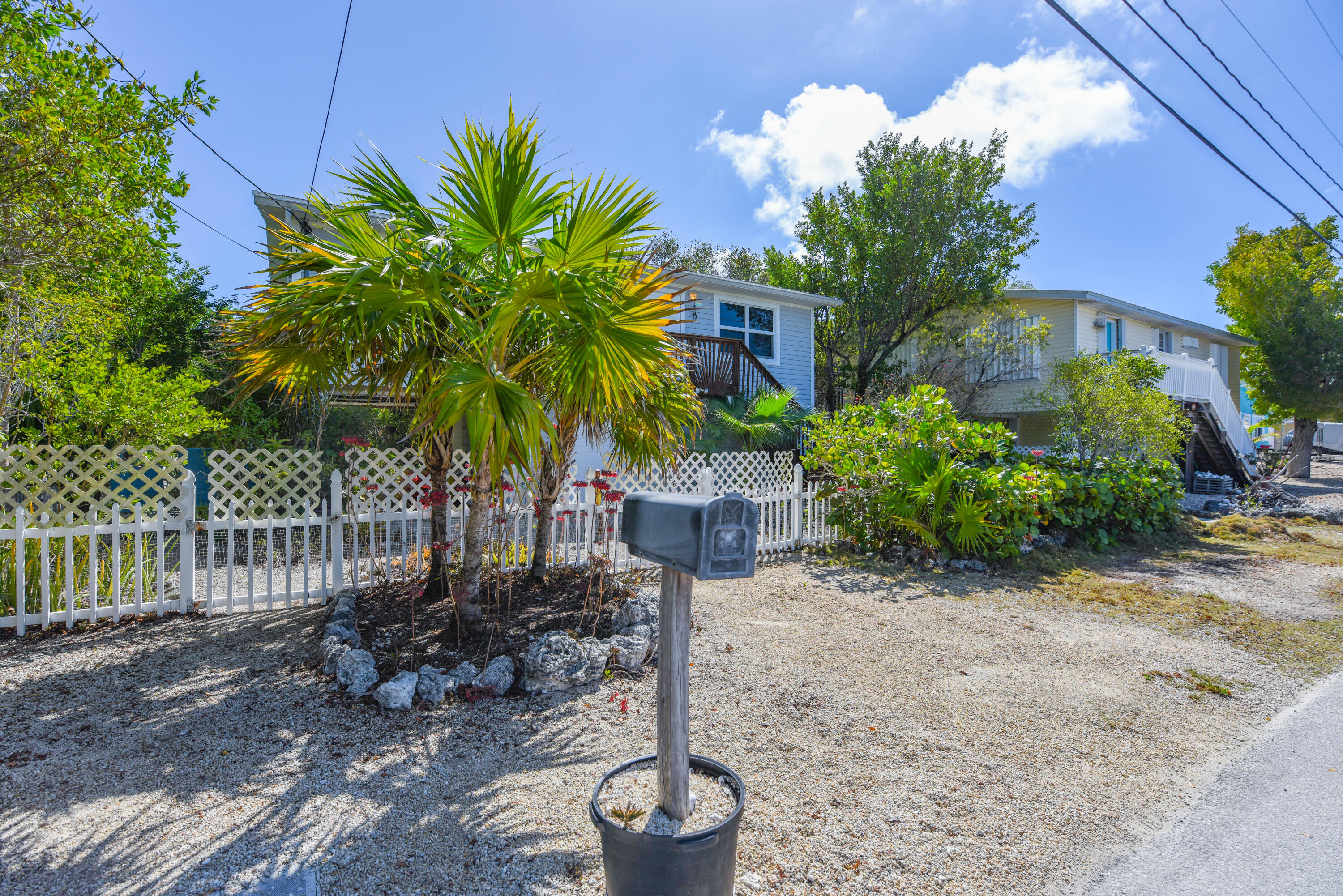 1719 Narcissus Avenue Property Photo 32