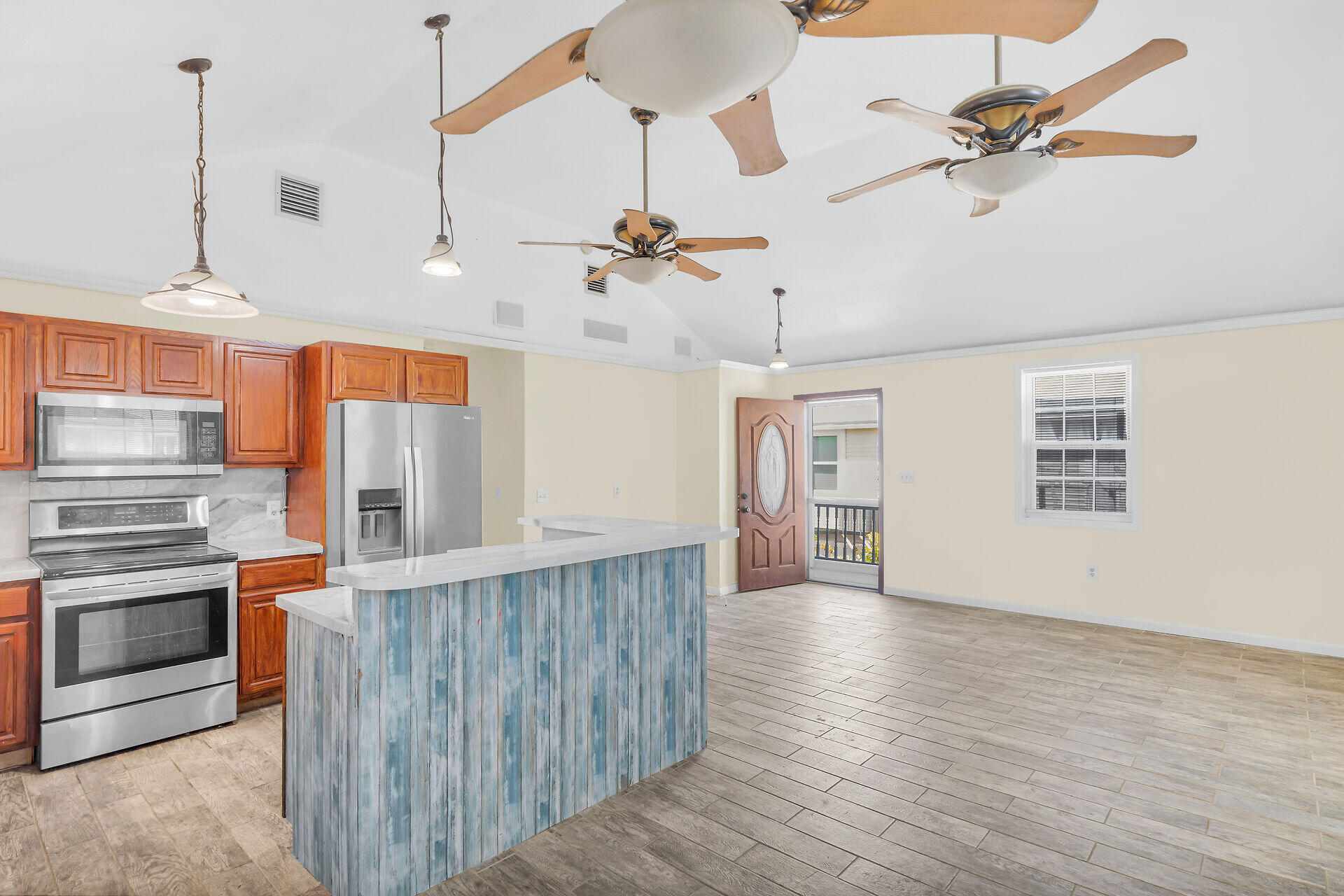 477 W 105th Street Ocean Property Photo 3