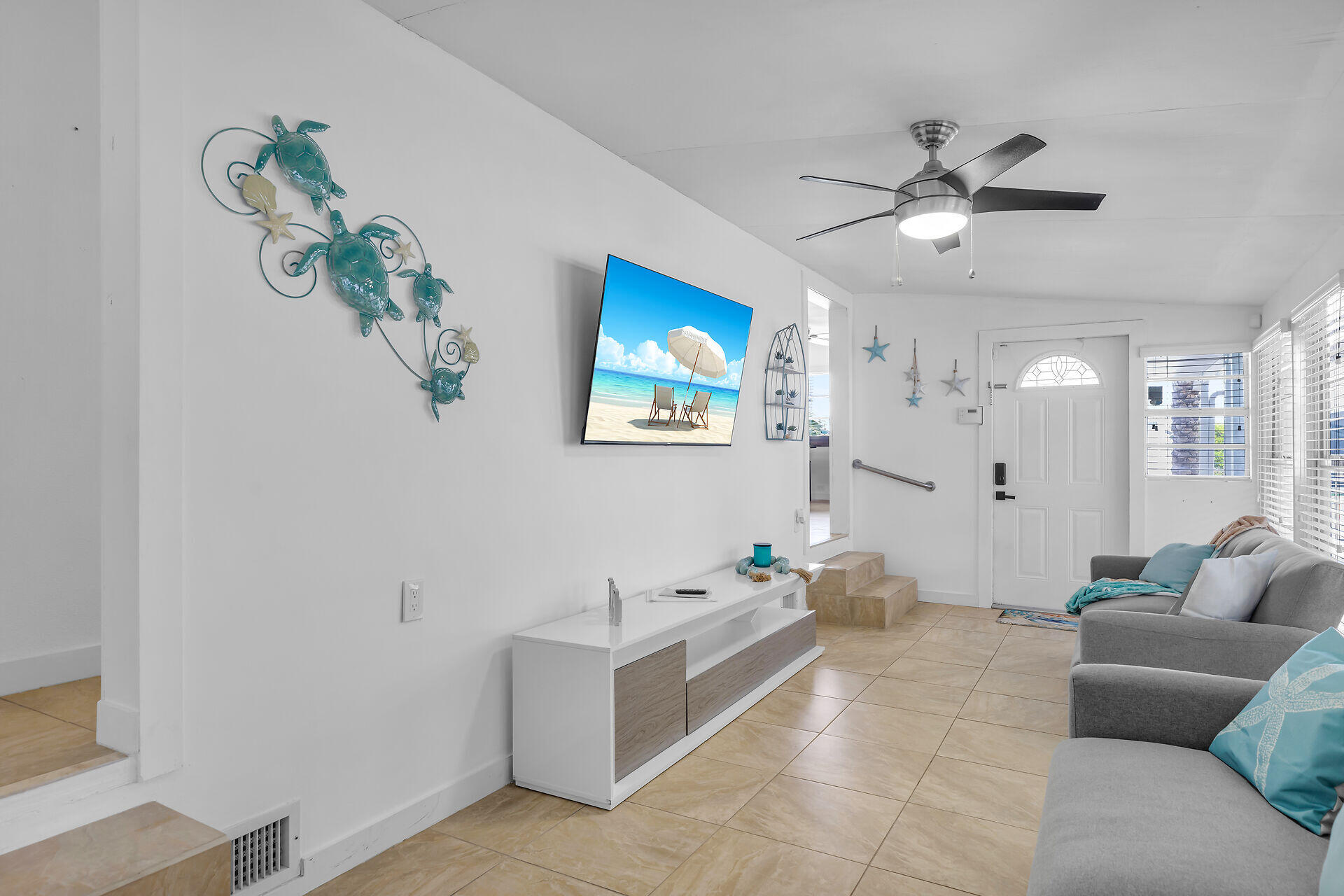 72 Avenue C Property Photo 20