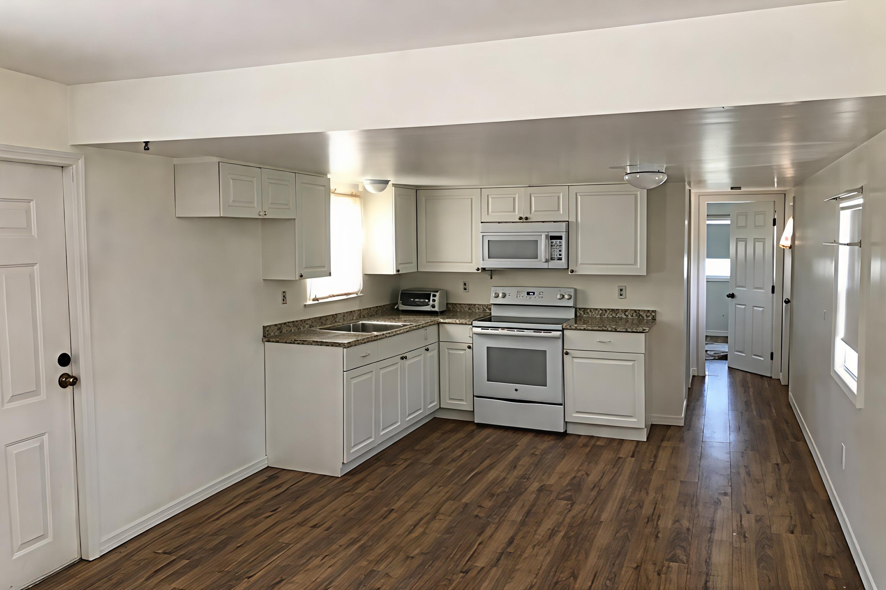 31247 Avenue I Property Photo 8