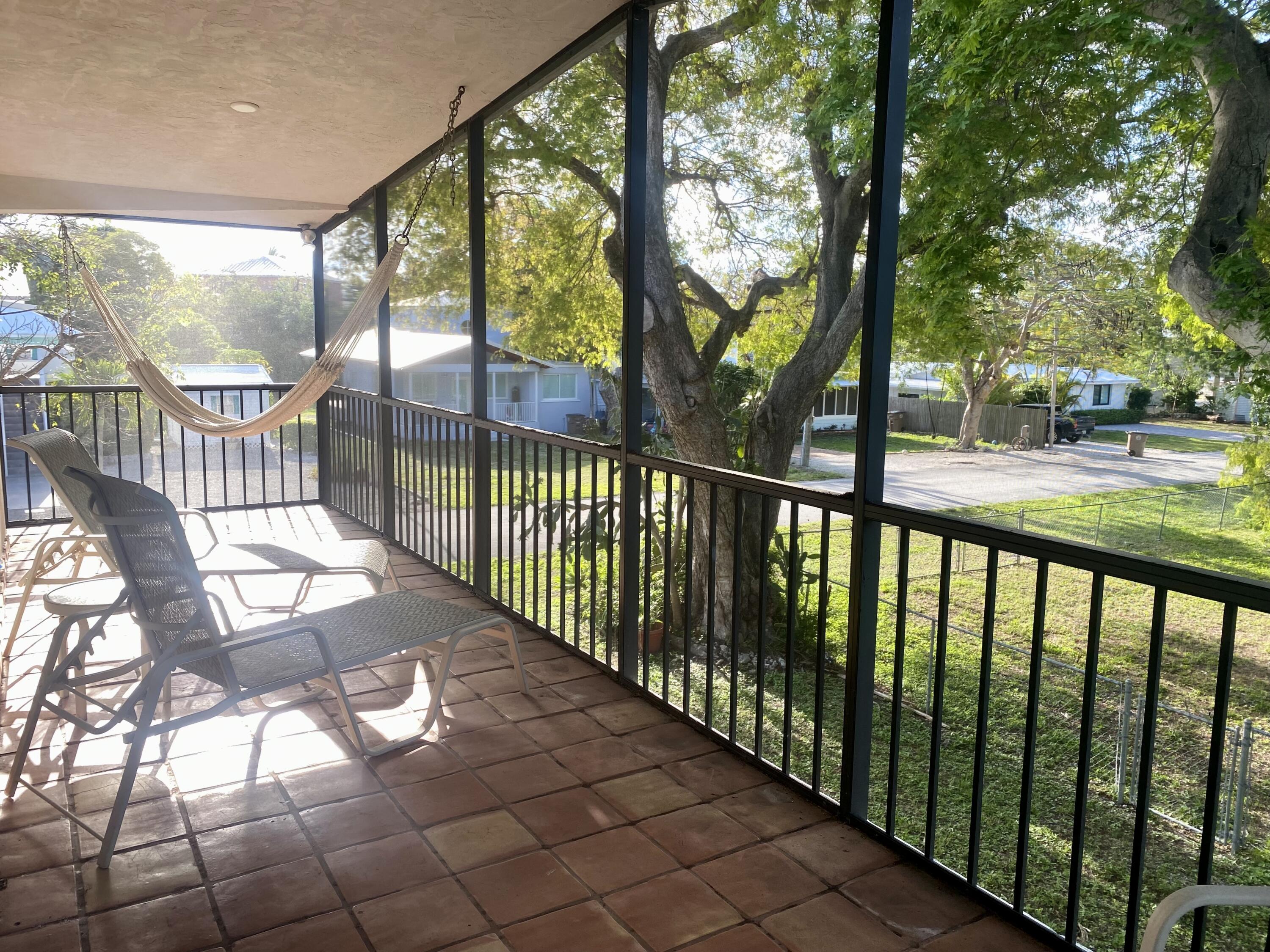 544 Plante Street Property Photo 2