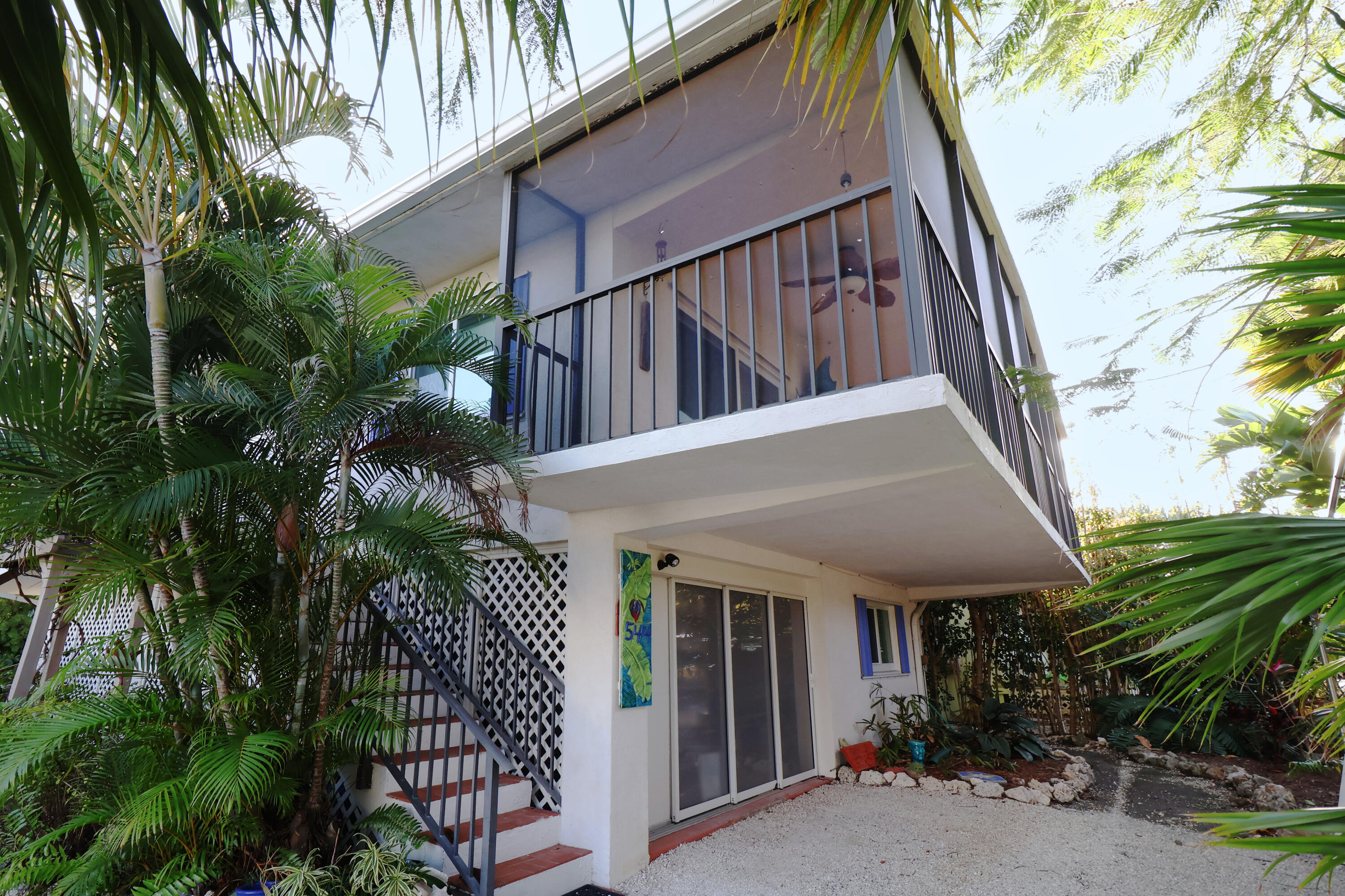 544 Plante Street Property Photo 3