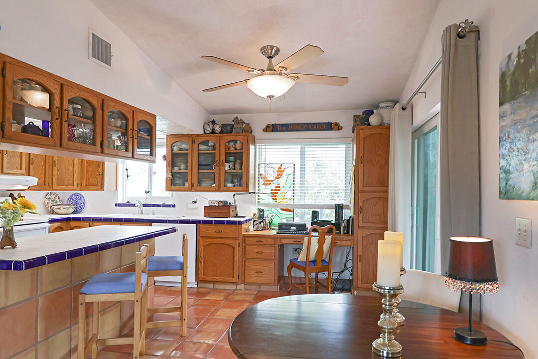 544 Plante Street Property Photo 5