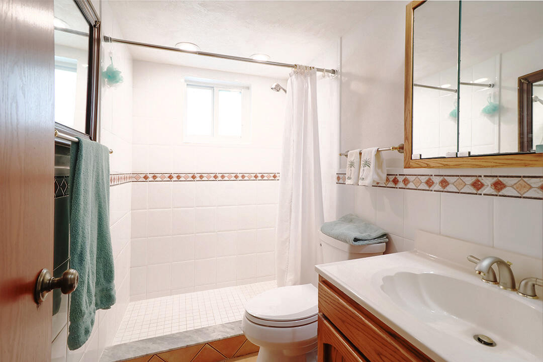 544 Plante Street Property Photo 23