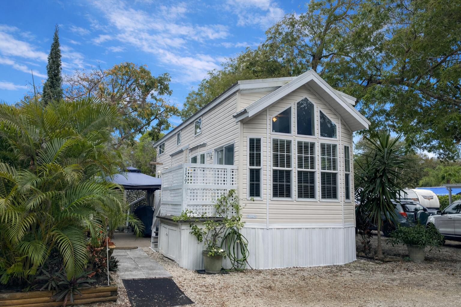 101551 Overseas Highway 159 Property Photo 1