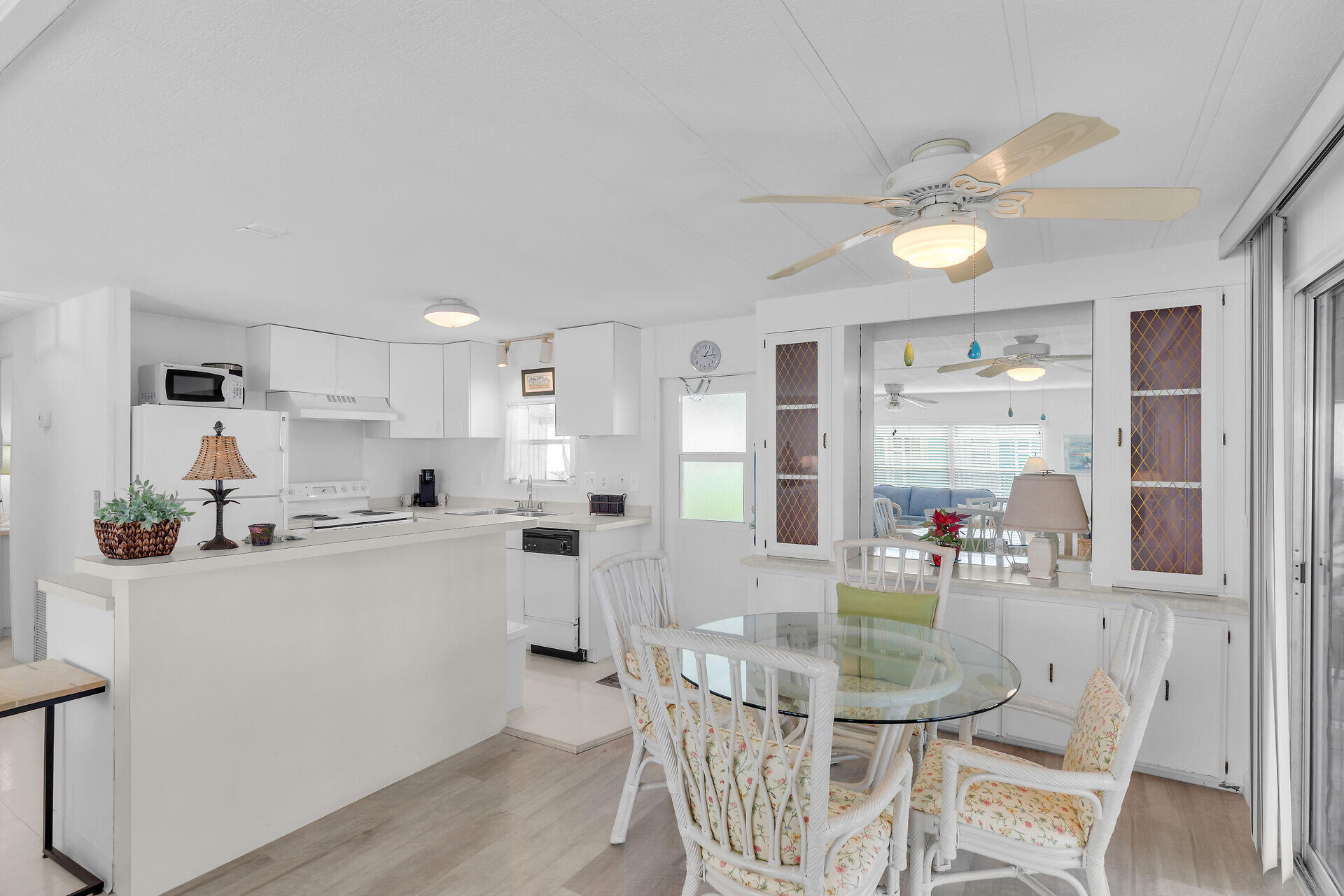 812 S Silver Circle Property Photo 6