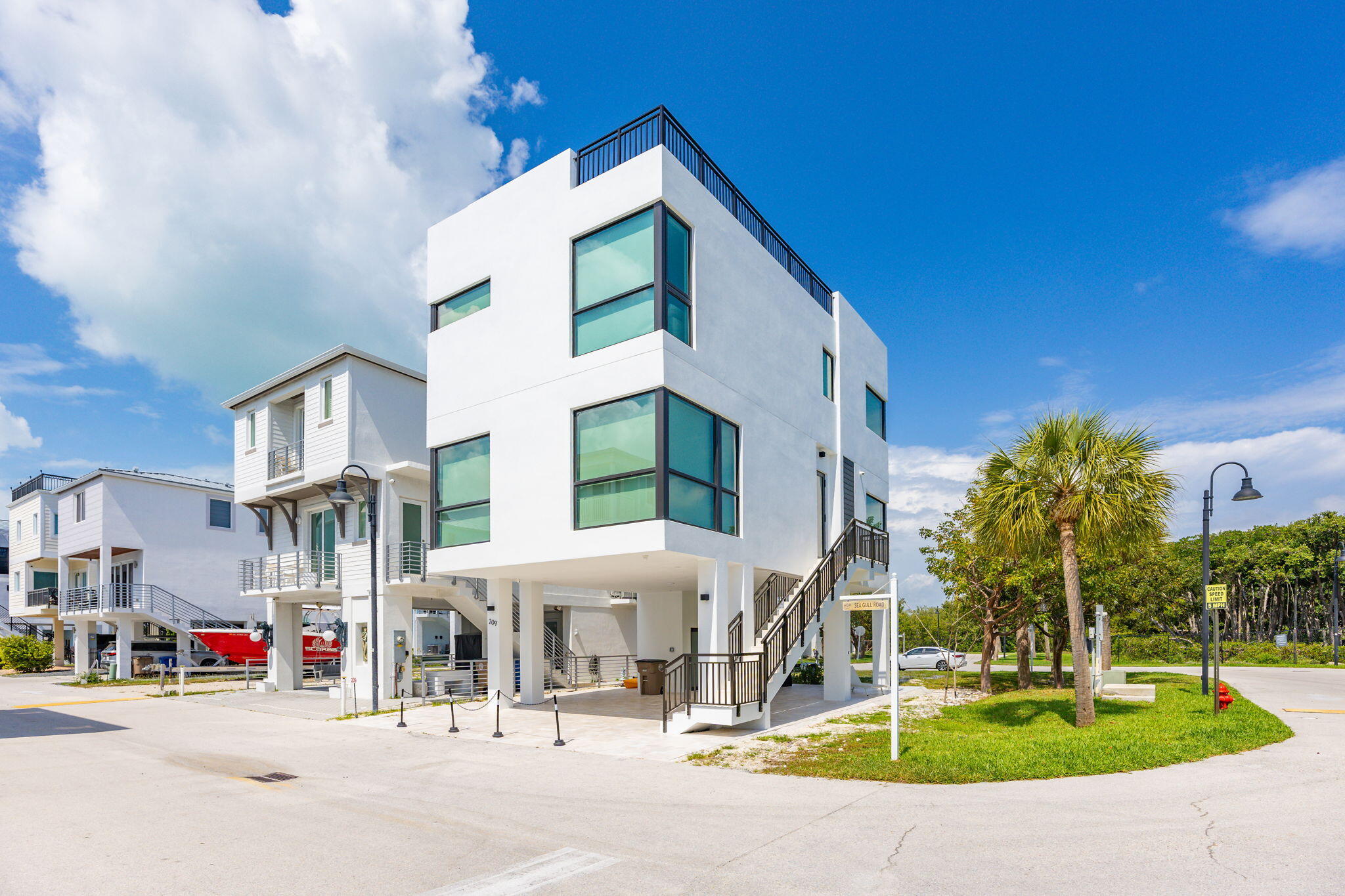 94825 Overseas Highway 209 Property Photo 3