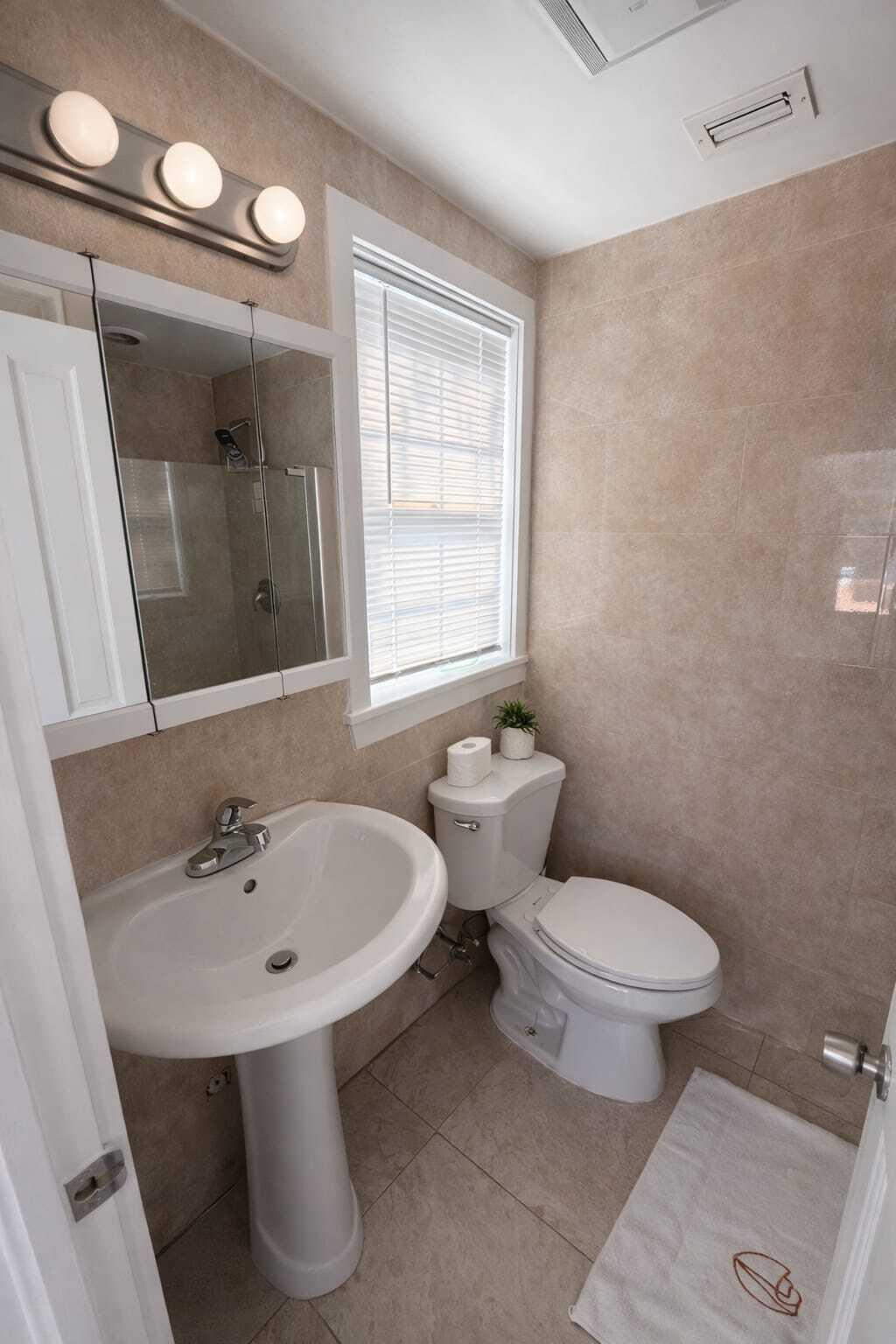 1110 White Street 2 Property Photo 5
