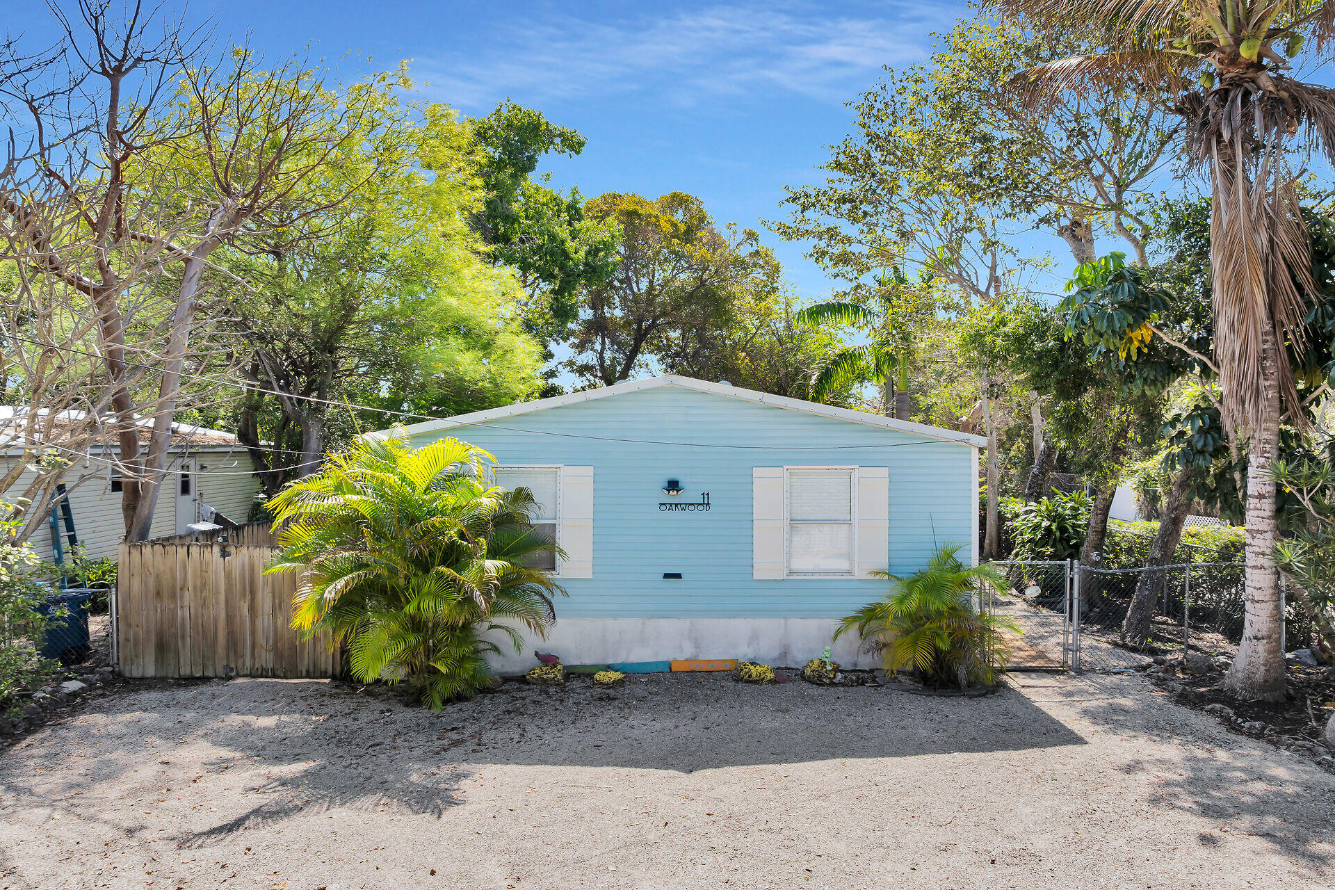 11 Oakwood Avenue Property Photo 2
