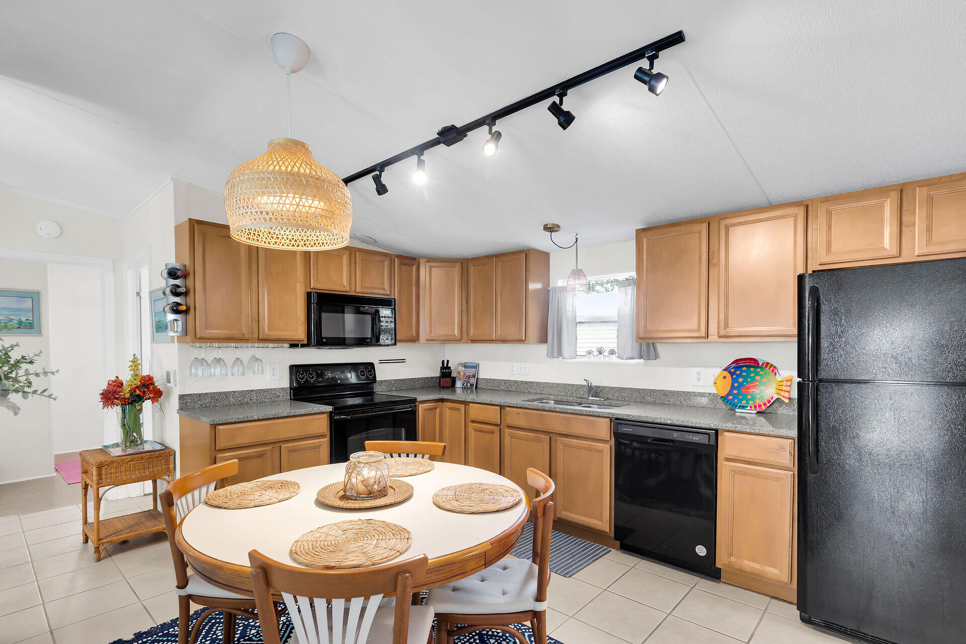 11 Oakwood Avenue Property Photo 10