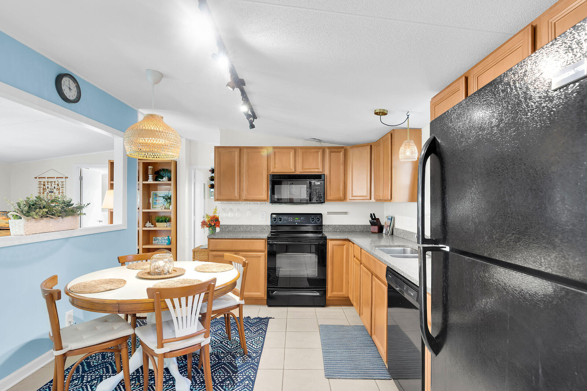 11 Oakwood Avenue Property Photo 11