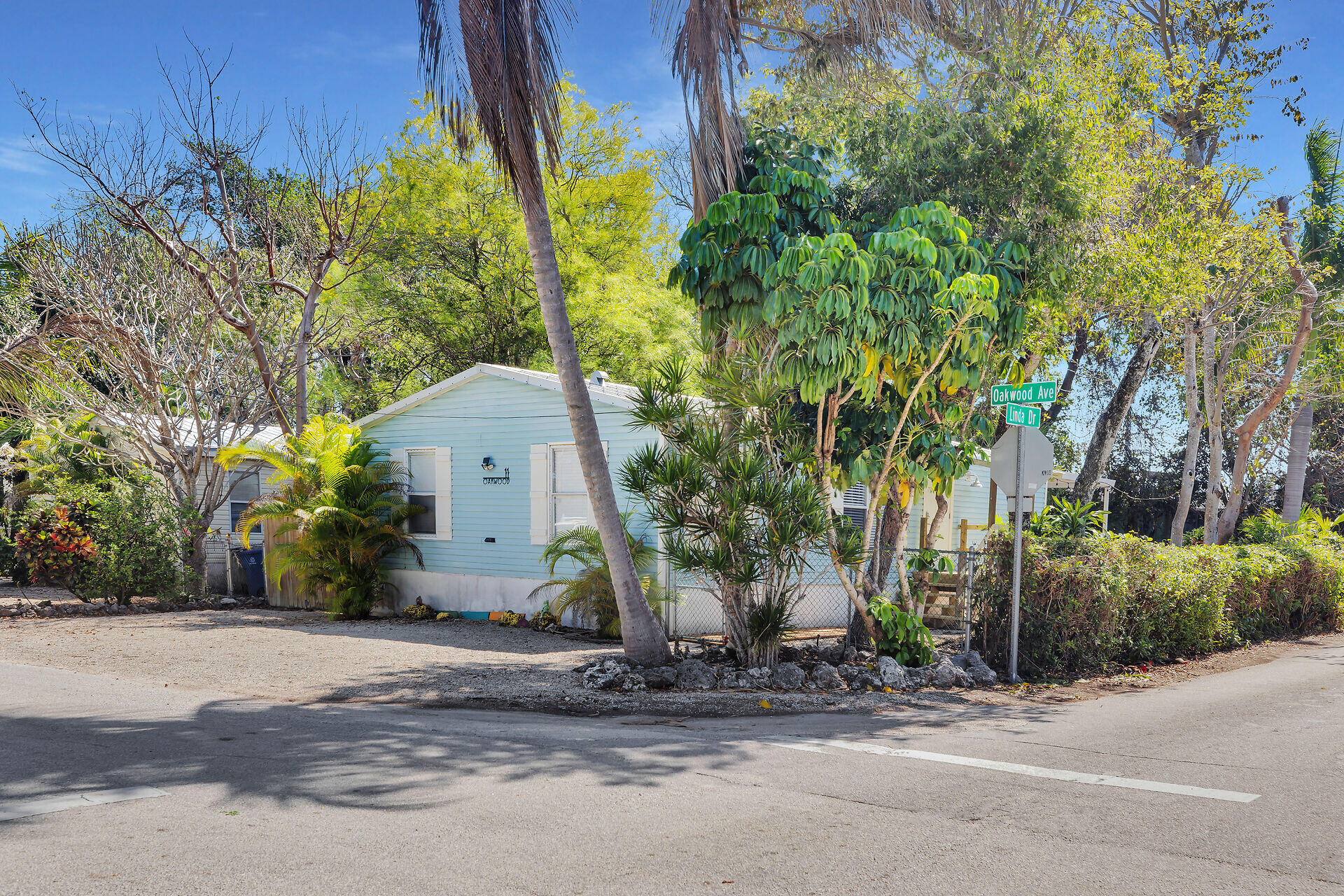 11 Oakwood Avenue Property Photo 27