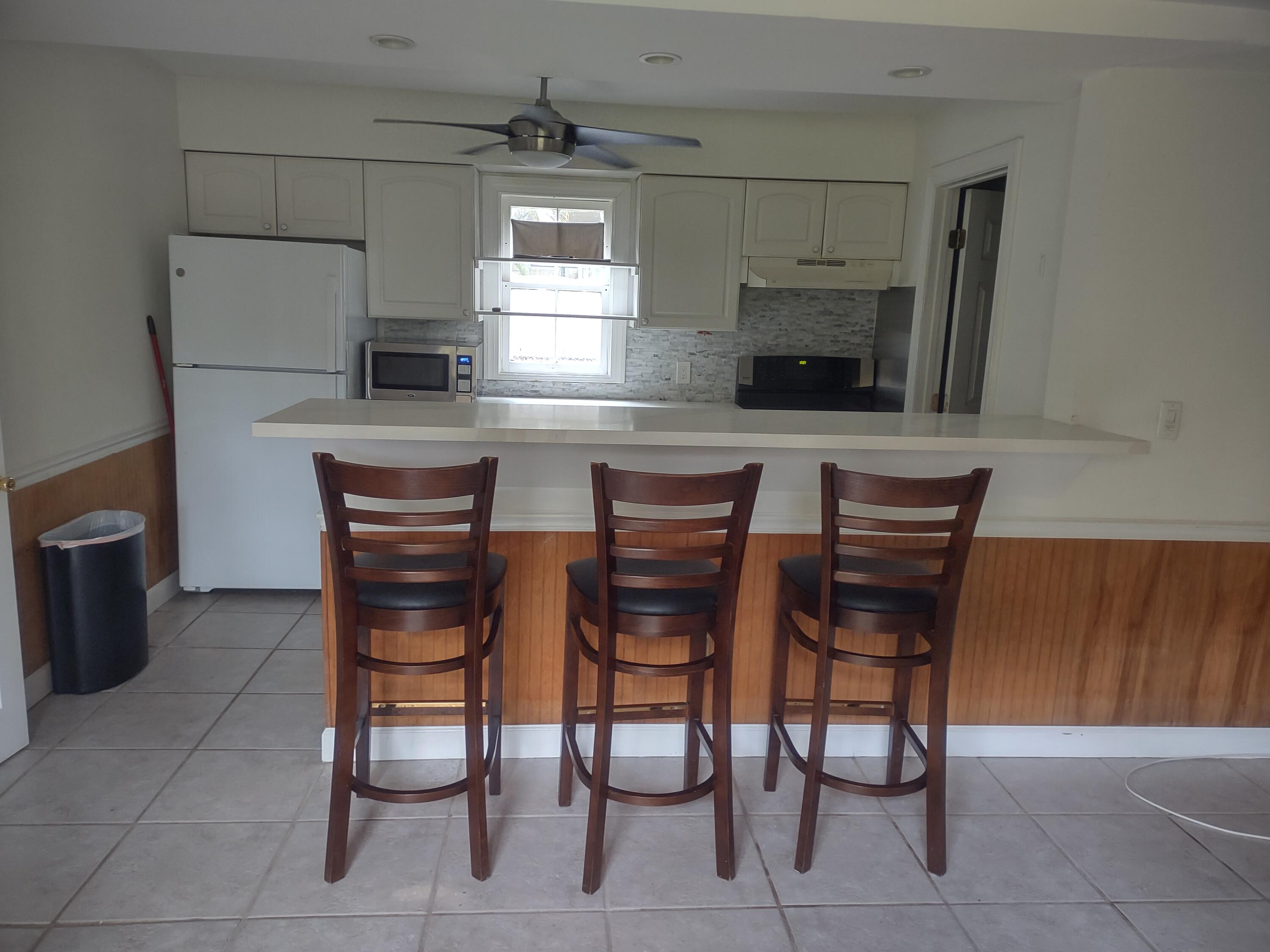 2330 Staples Avenue Property Photo 2