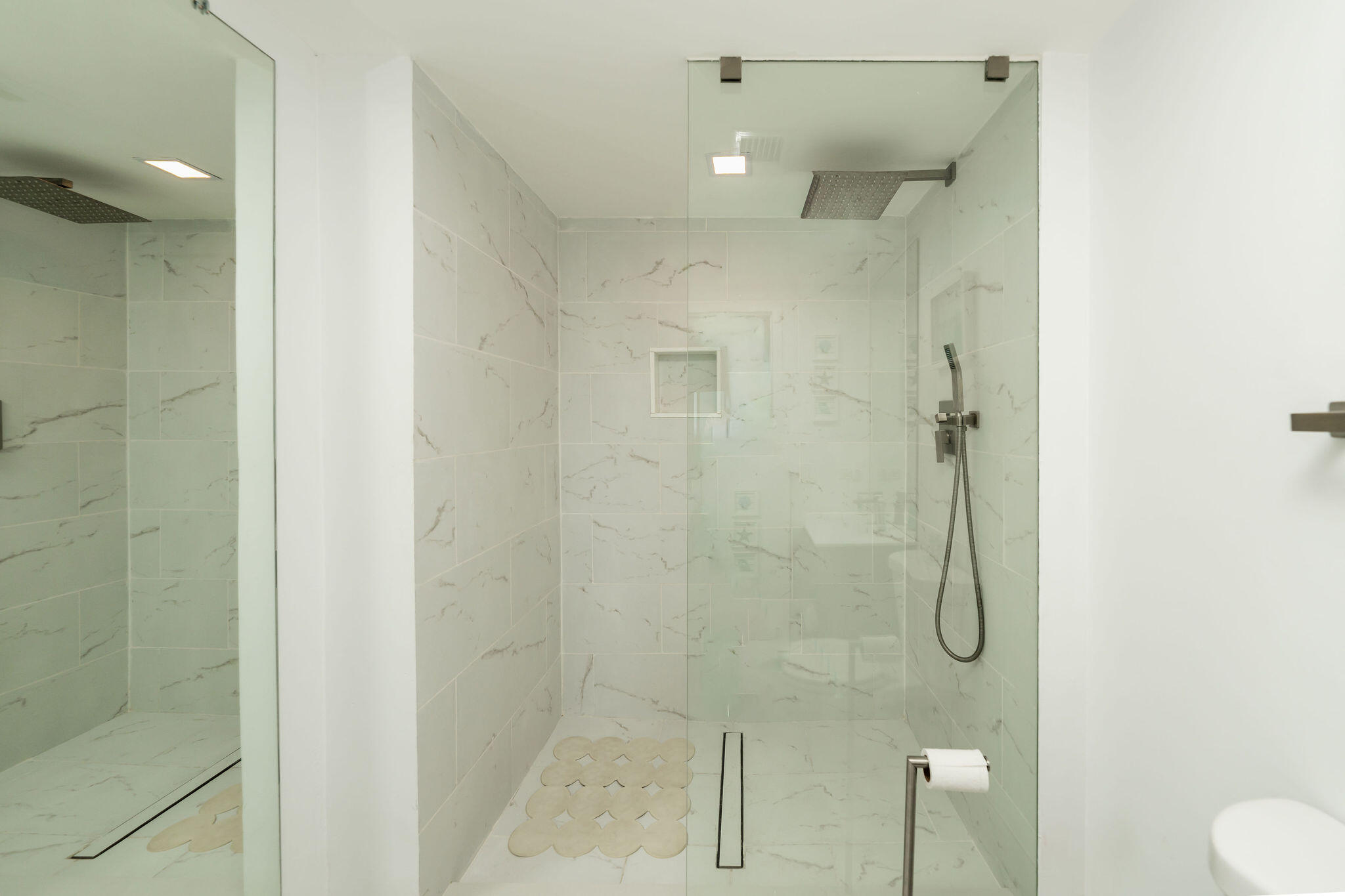 500 Burton Drive 2409 Property Photo 21