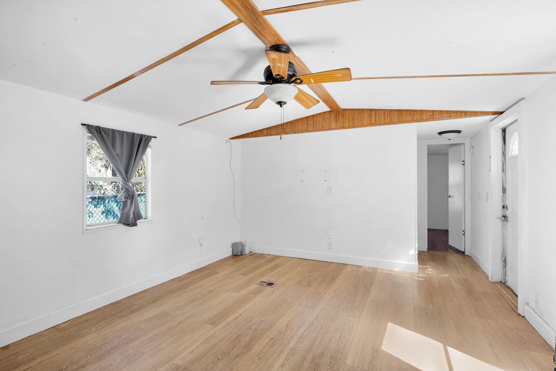802 Largo Road Property Photo 10