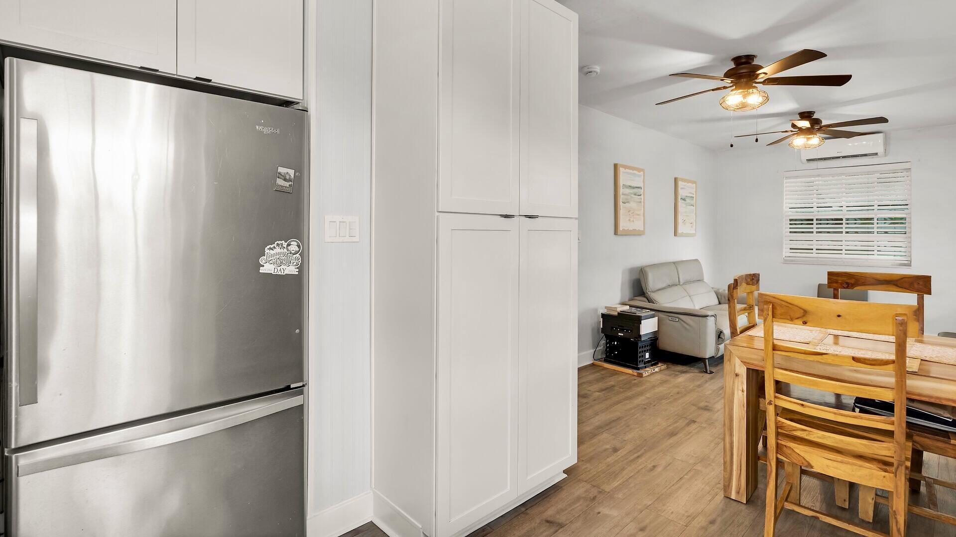2625 Flagler Avenue Property Photo 6