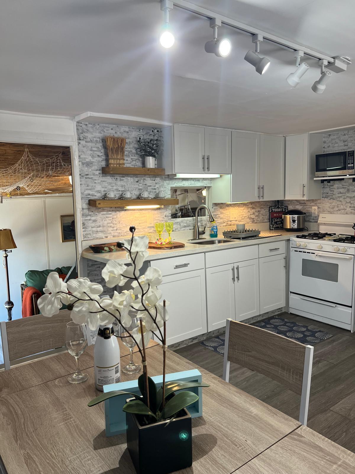 8 Grassy Road Property Photo 33