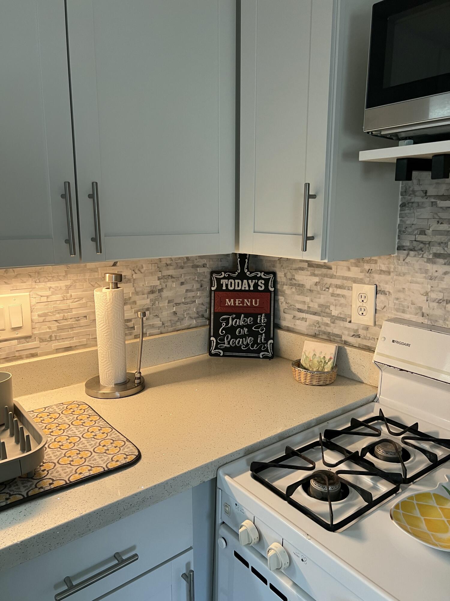 8 Grassy Road Property Photo 41
