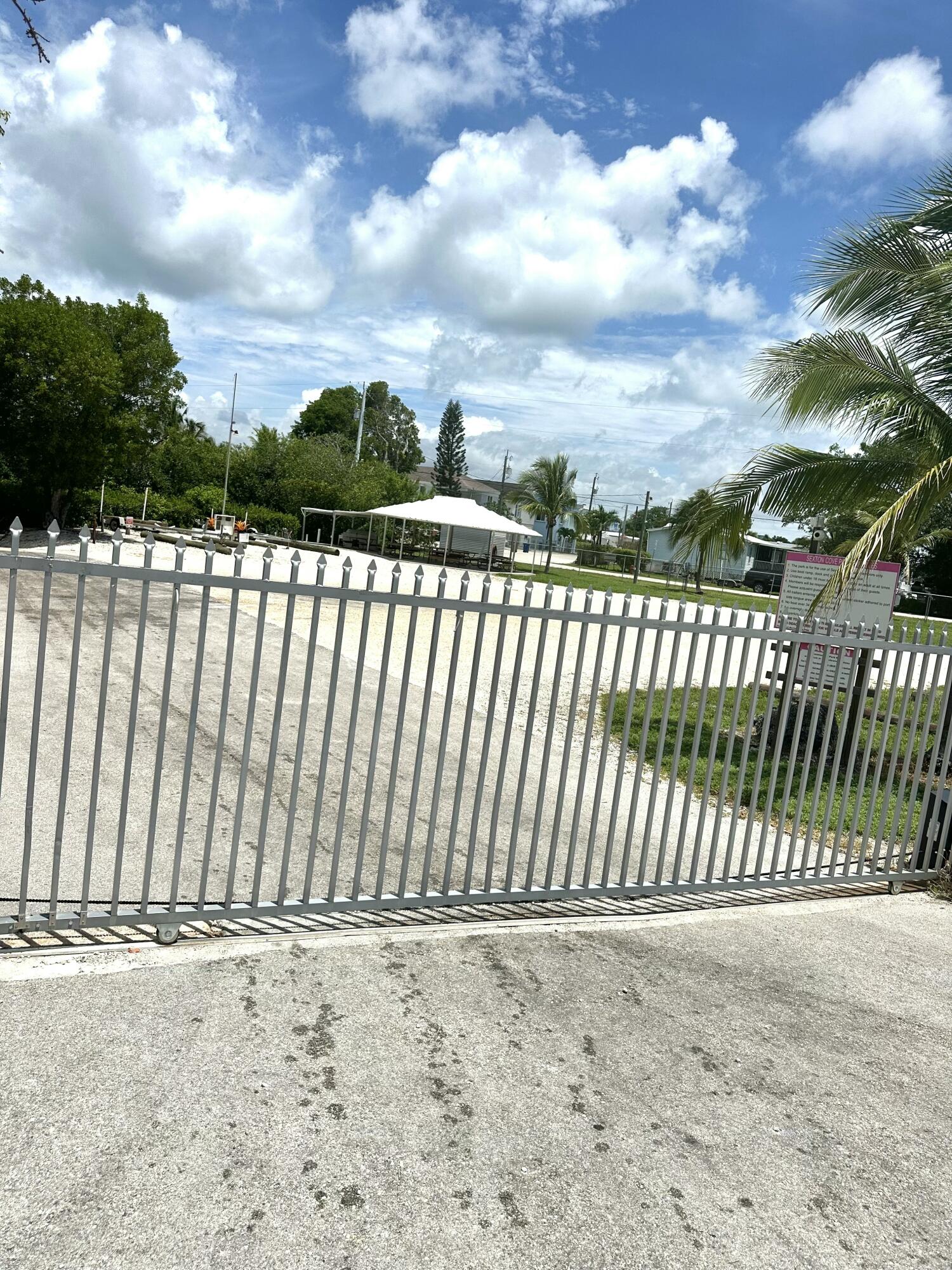 8 Grassy Road Property Photo 92
