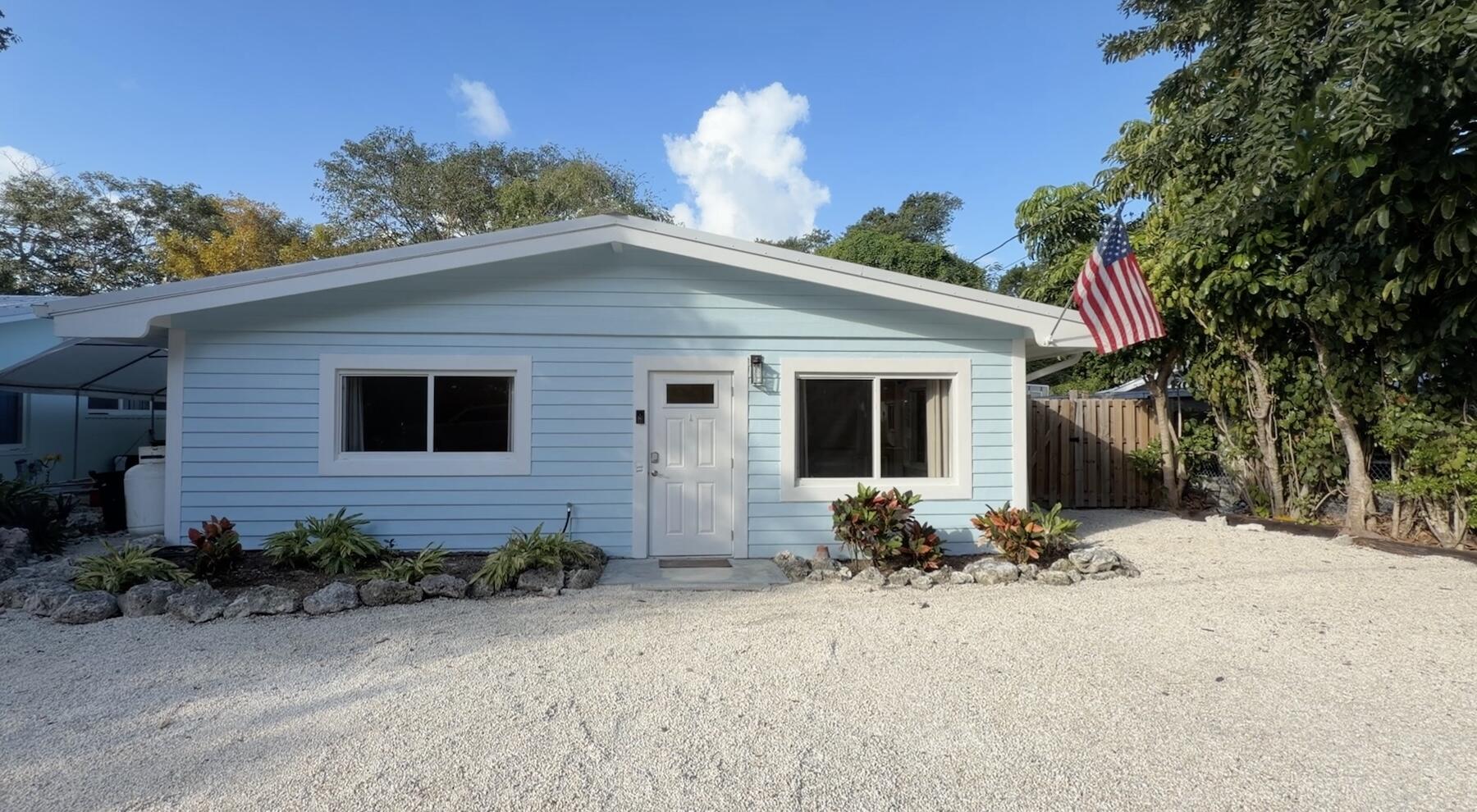 124 S Hammock Road Property Photo 1