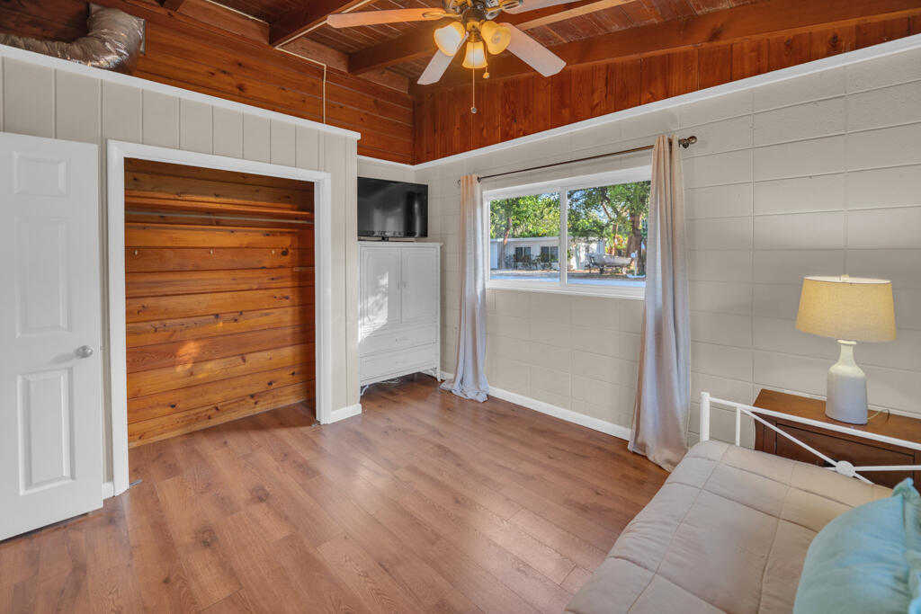 124 S Hammock Road Property Photo 16