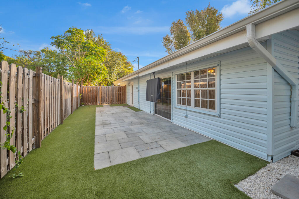 124 S Hammock Road Property Photo 19