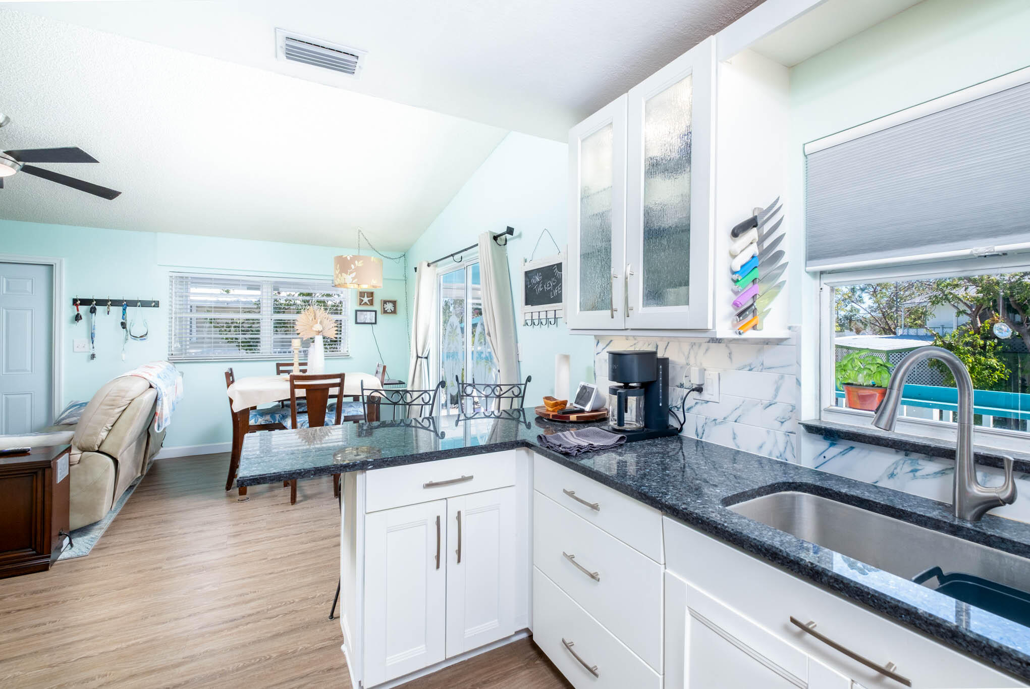 21 Meridian Avenue Property Photo 6