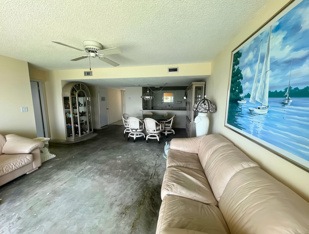 135 Coco Plum Drive Apt 3b Property Photo 14