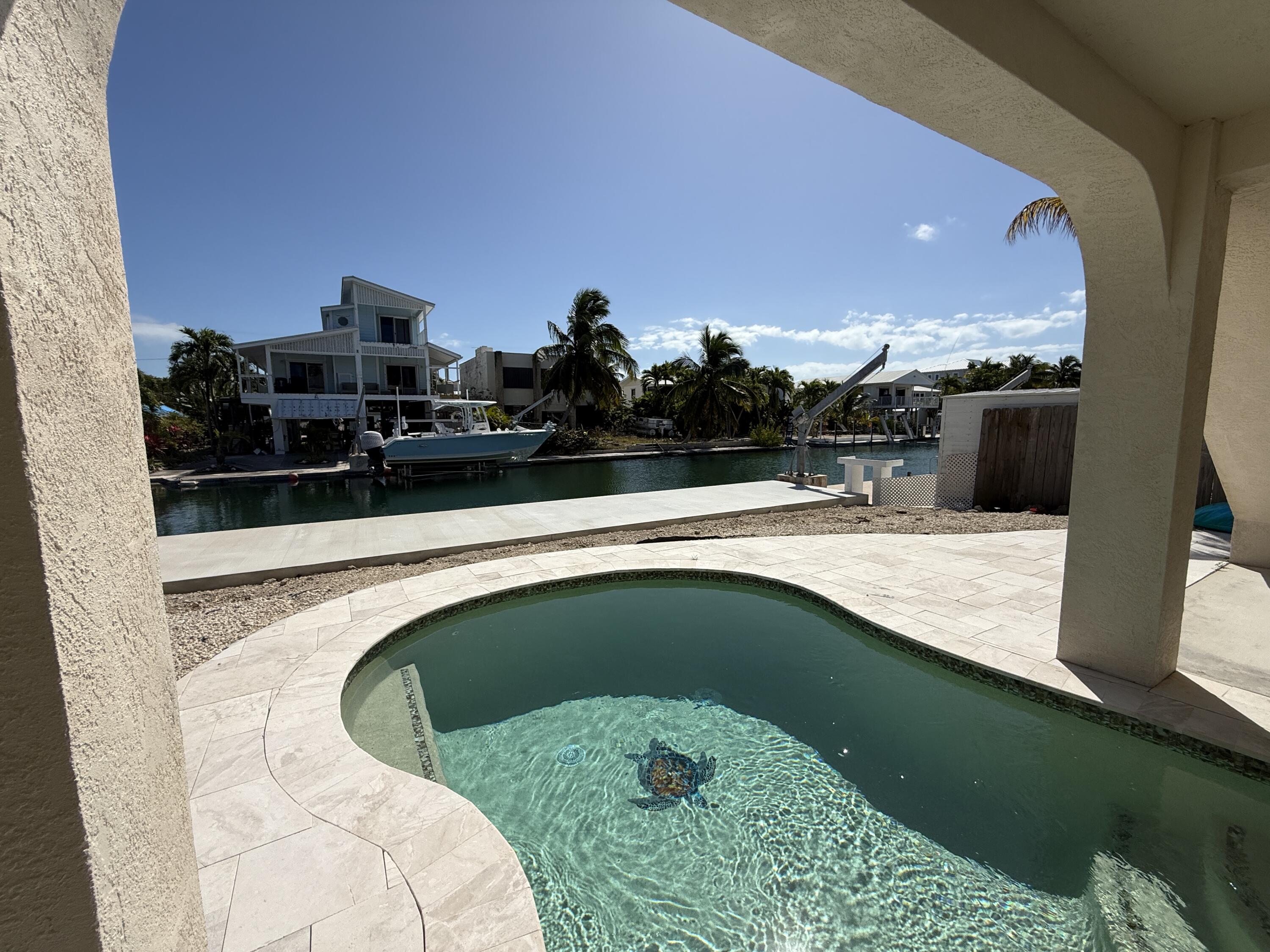 937 Gulf Drive Property Photo 6