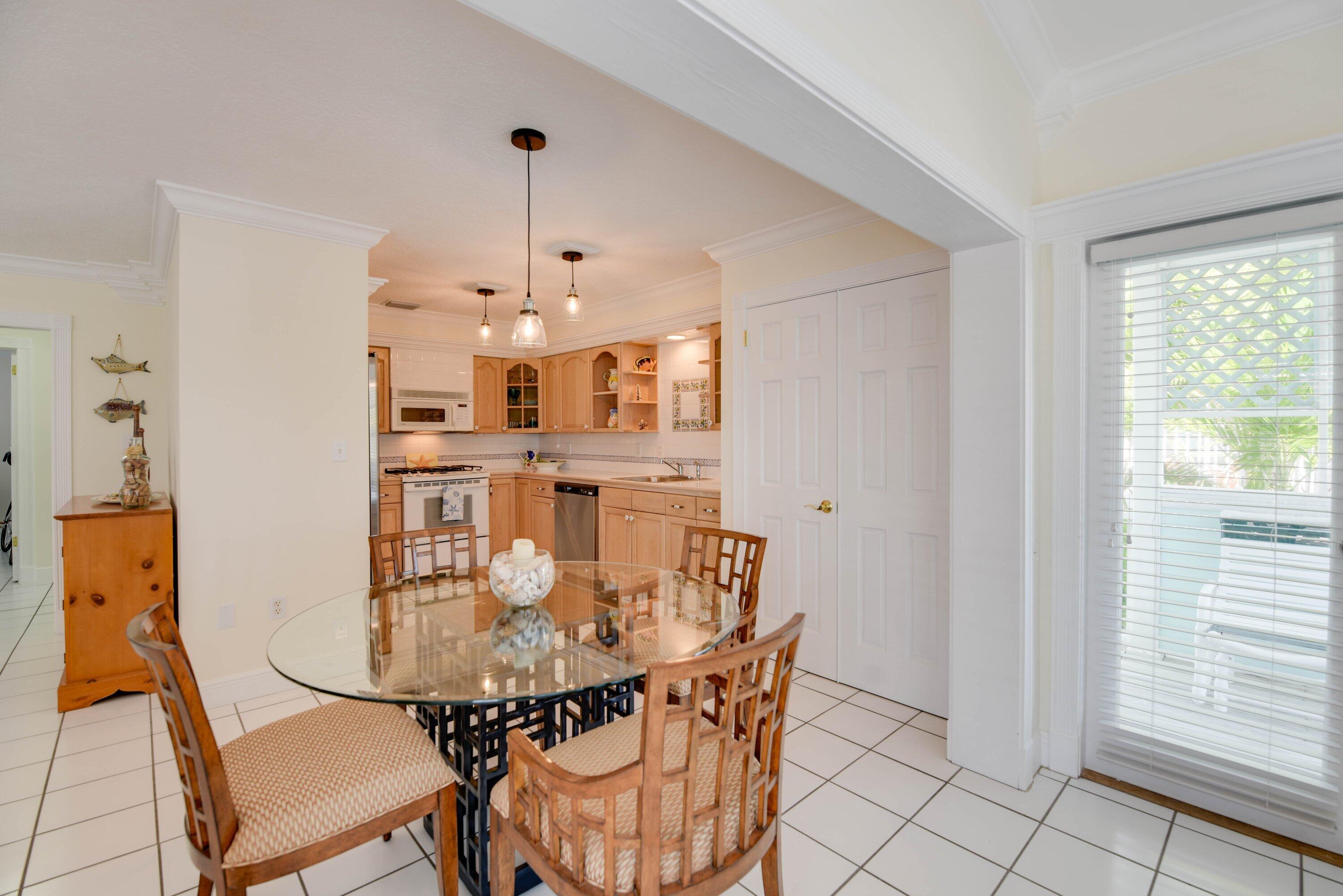 667 E Caribbean Drive Property Photo 13