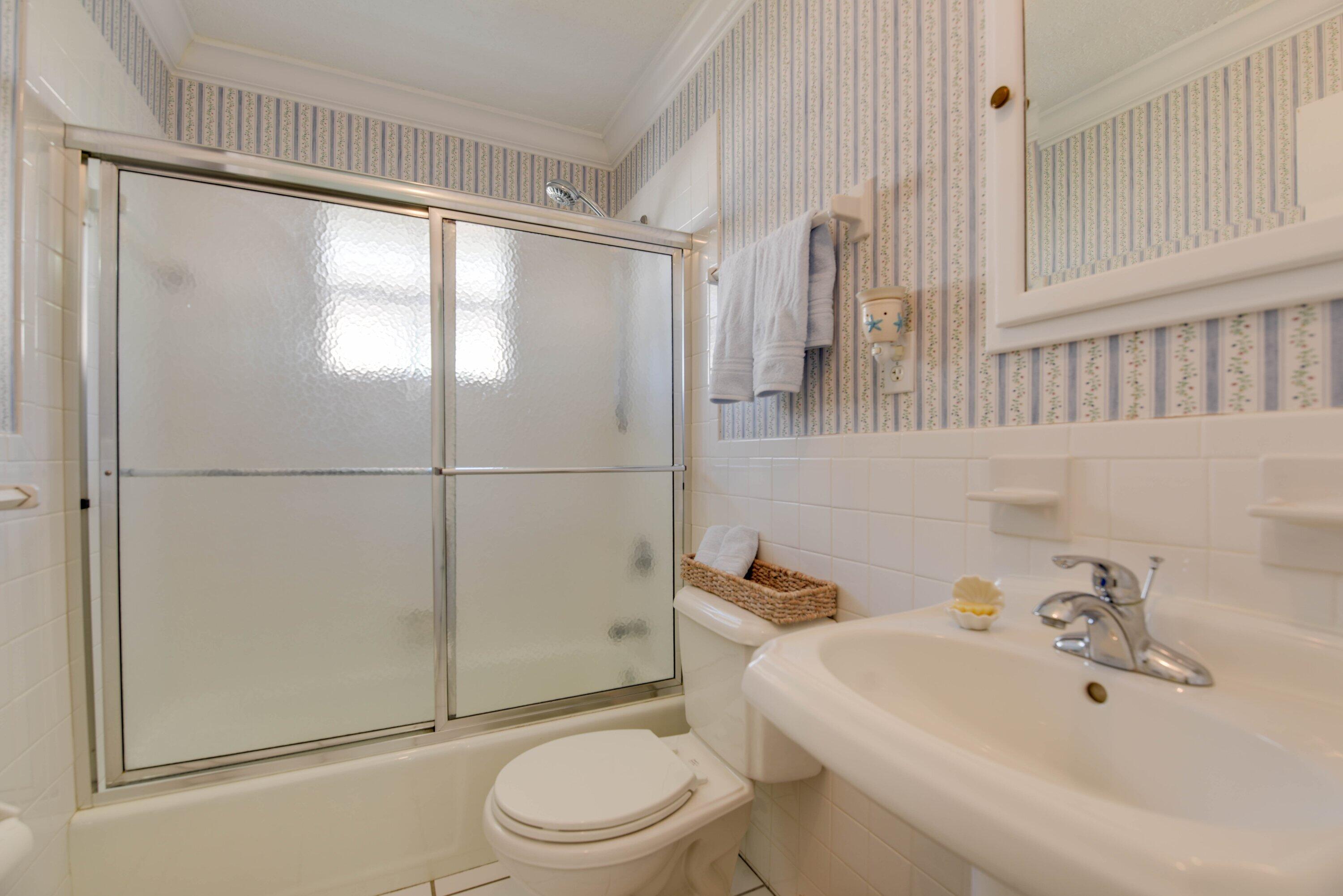 667 E Caribbean Drive Property Photo 21