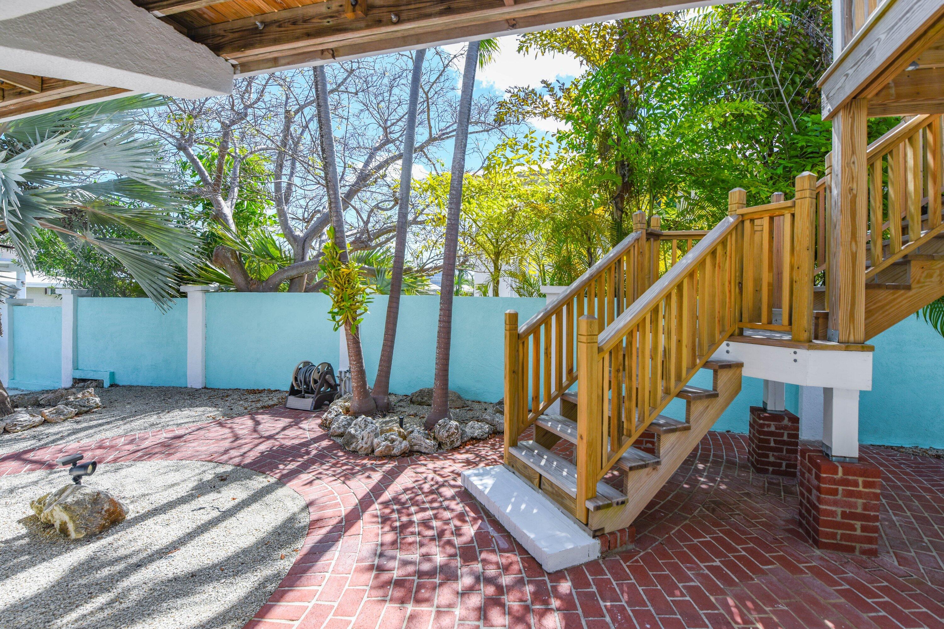 667 E Caribbean Drive Property Photo 27