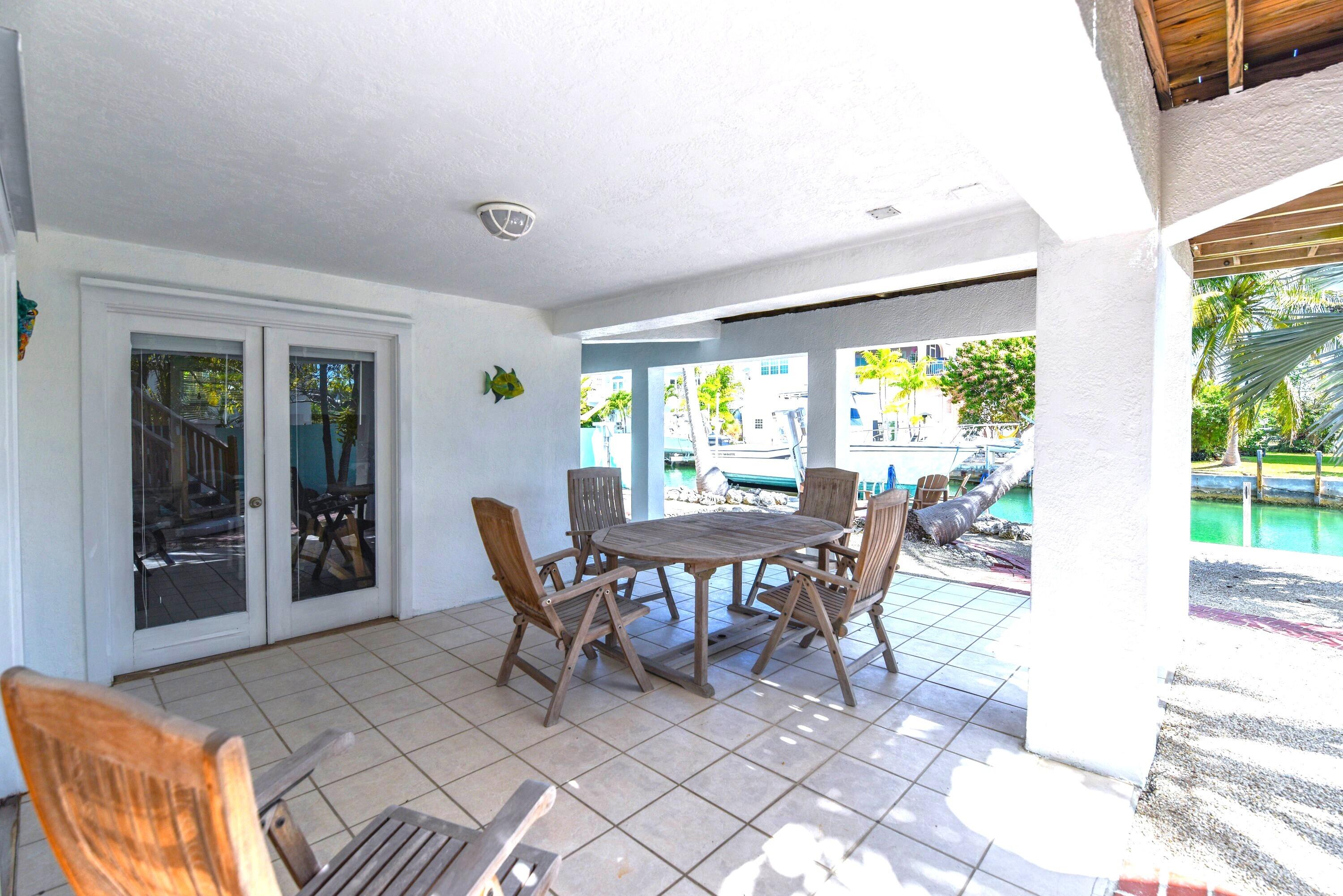 667 E Caribbean Drive Property Photo 30