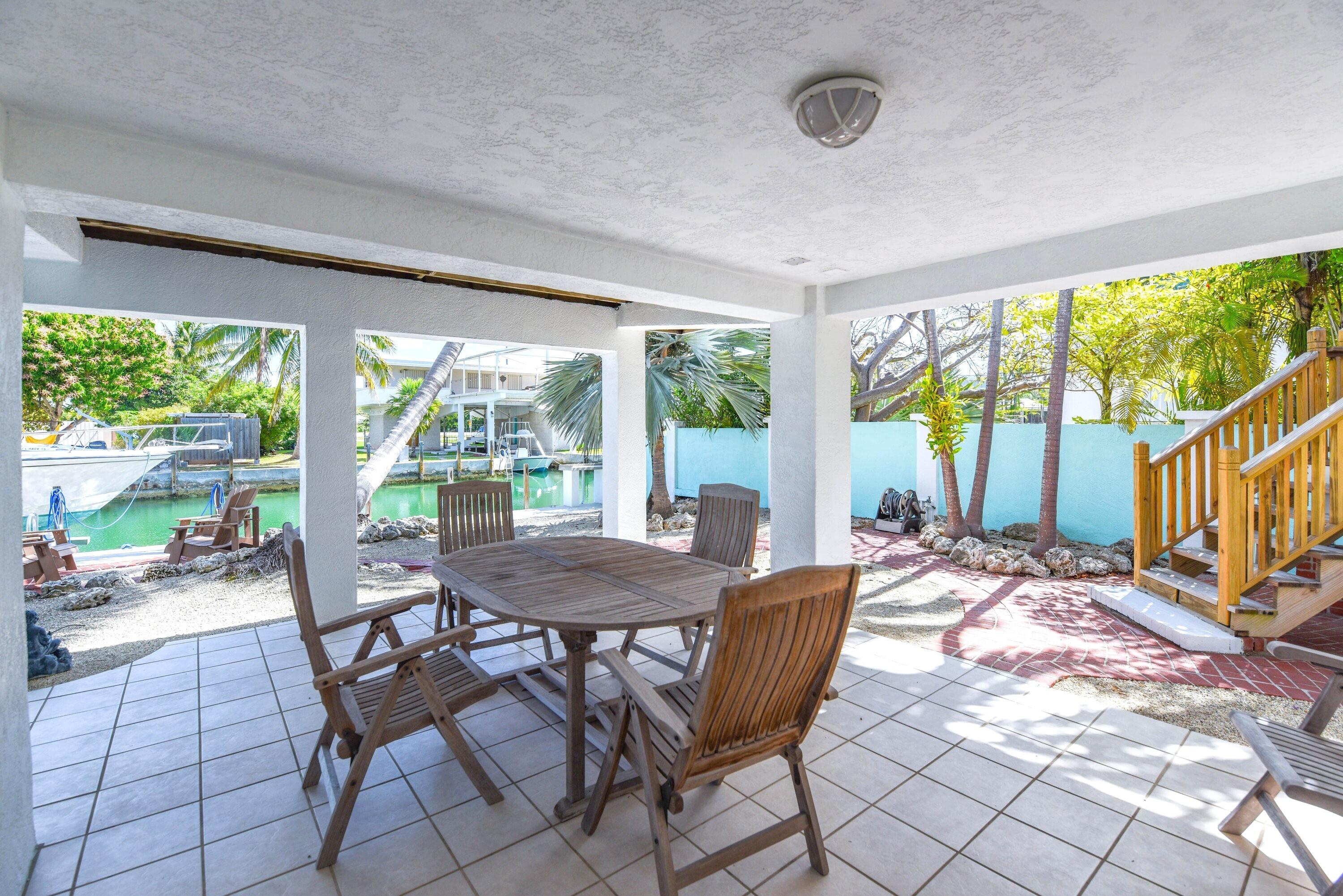 667 E Caribbean Drive Property Photo 31