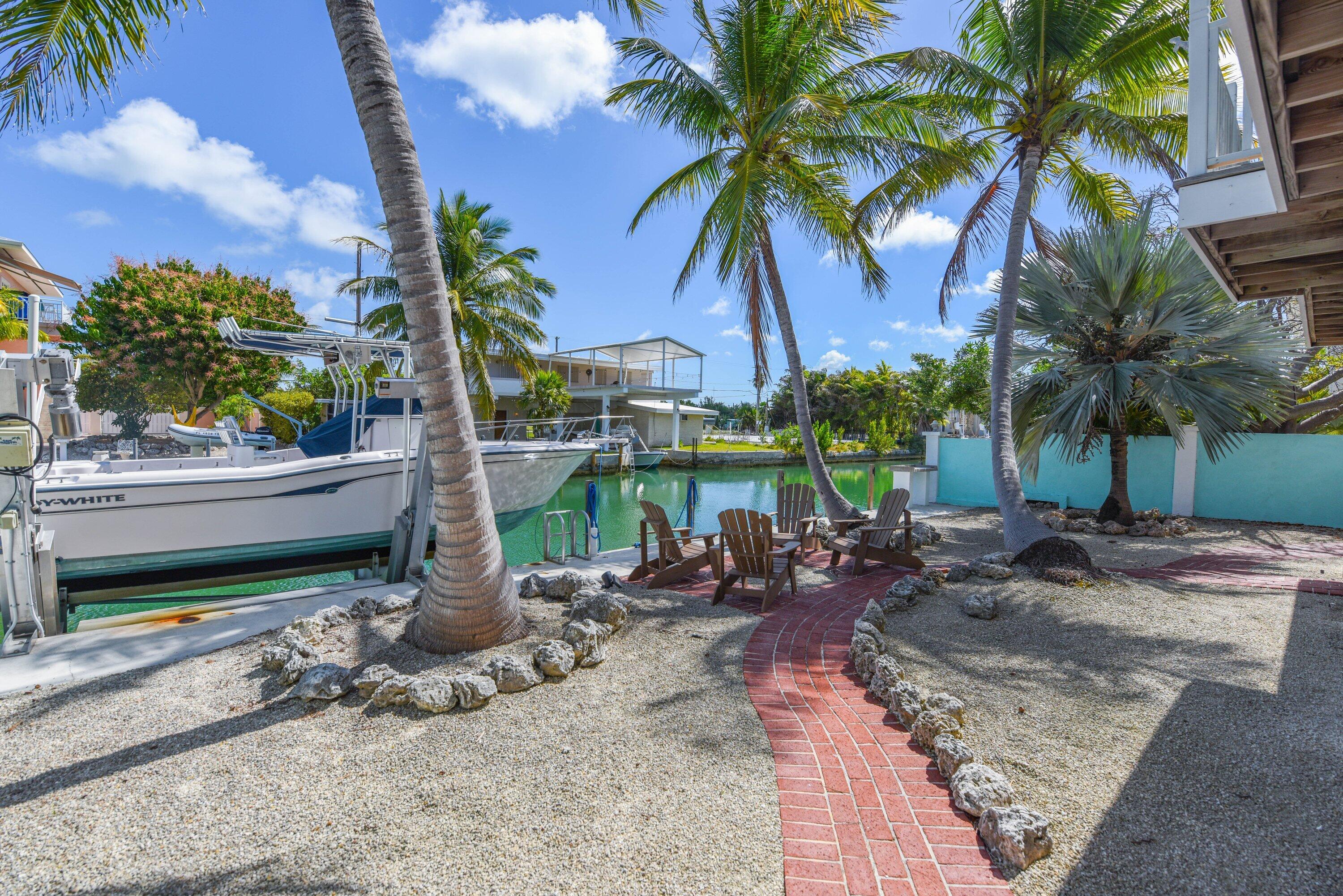 667 E Caribbean Drive Property Photo 34