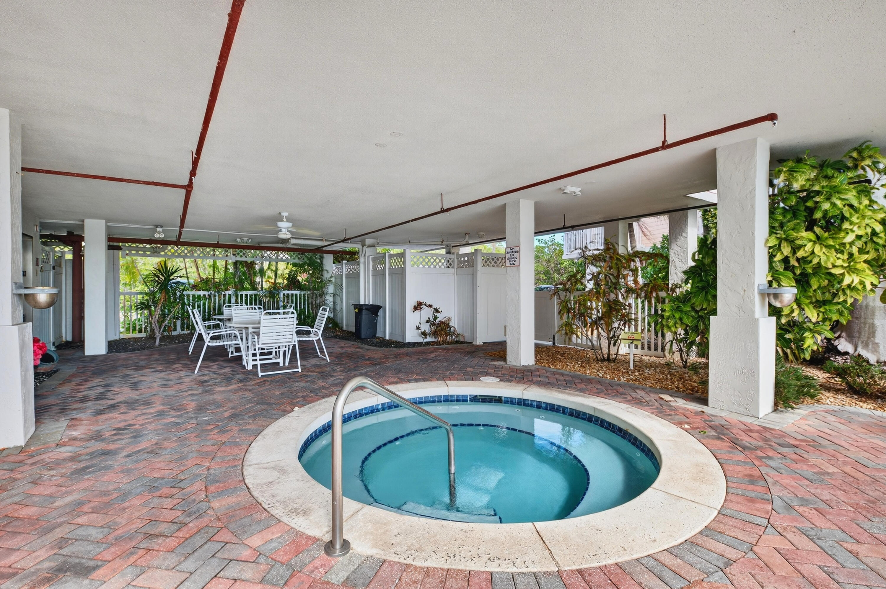 5605 College Road # E305 Property Photo 33