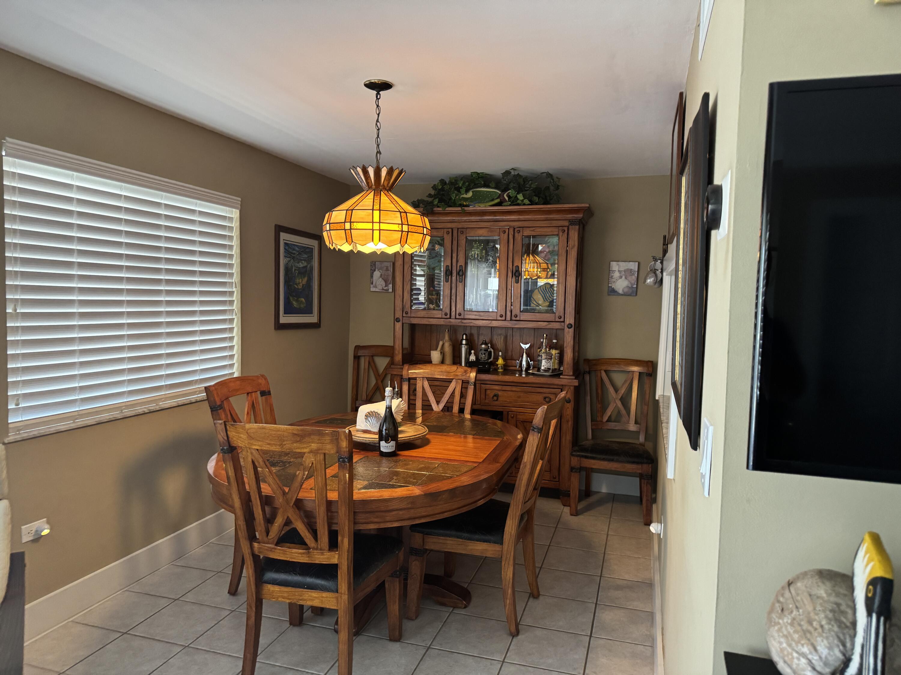 118 Cortez Drive B2 Property Photo 3