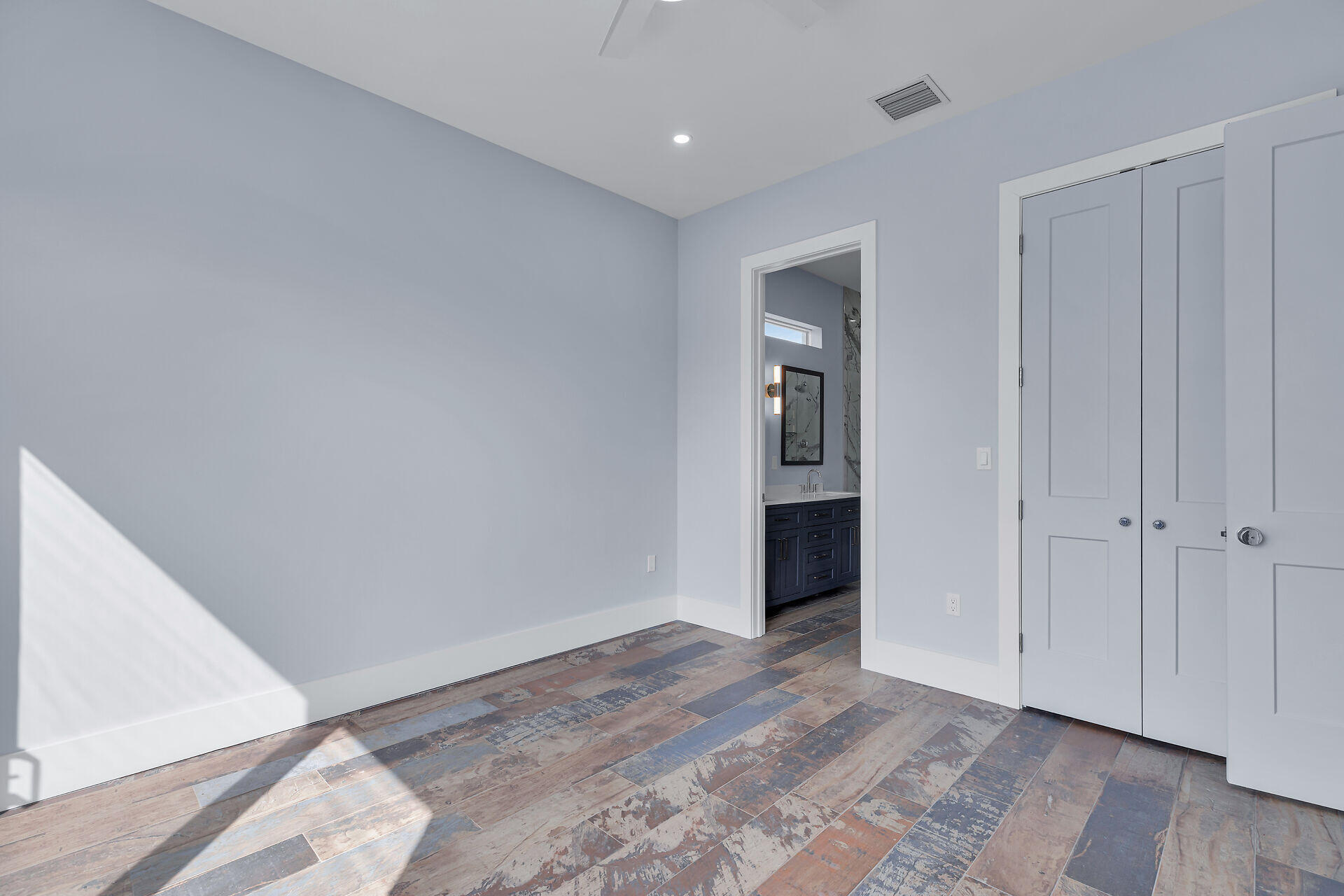124 Venetian Way Property Photo 25