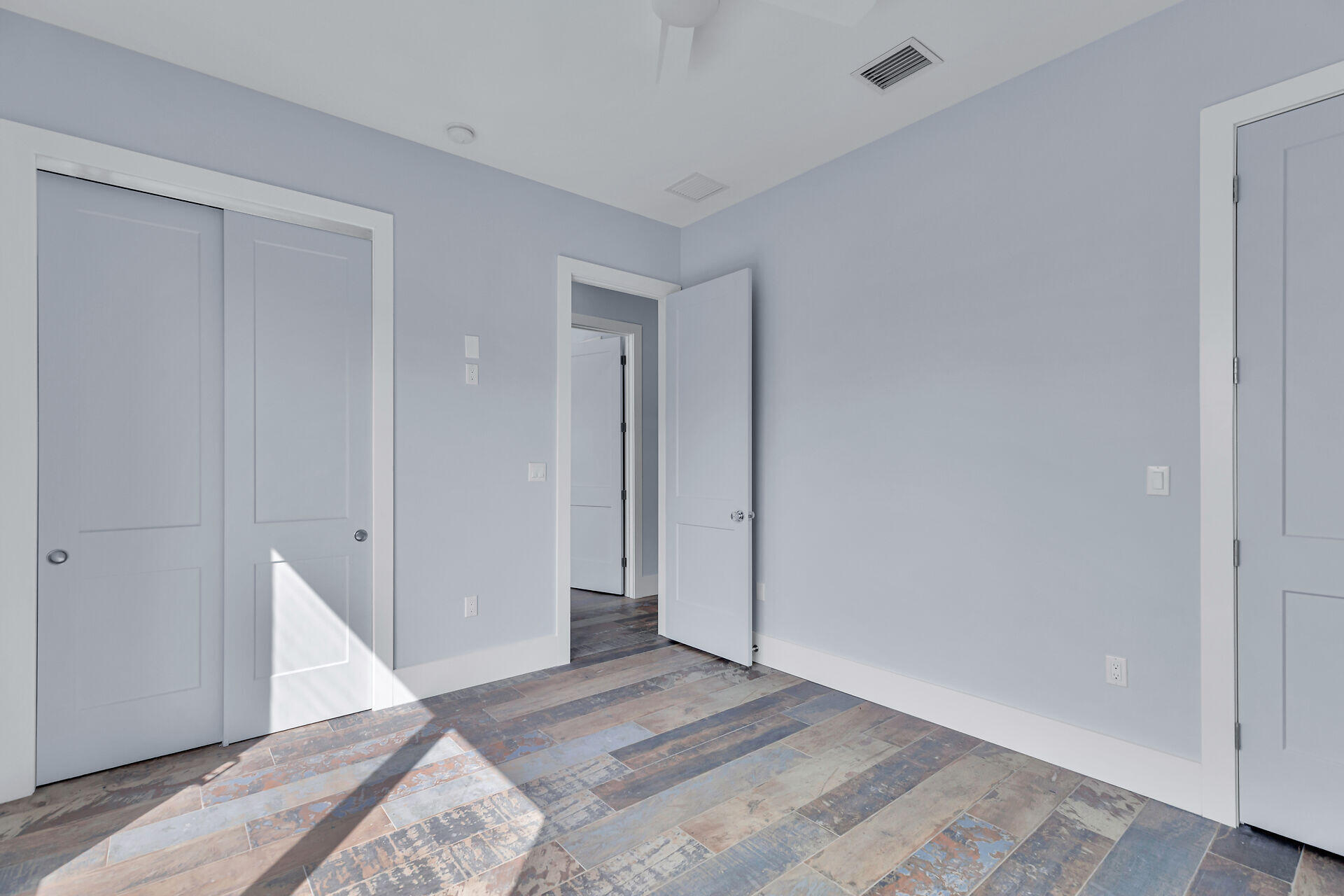 124 Venetian Way Property Photo 30