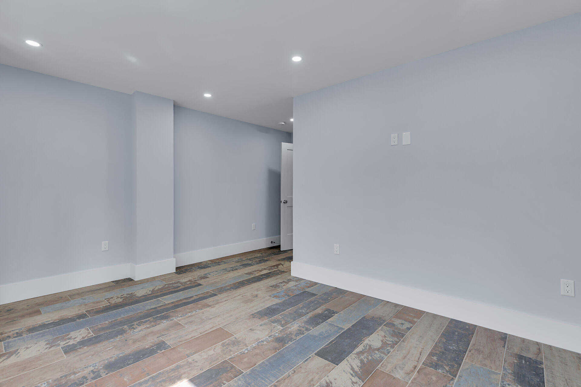 124 Venetian Way Property Photo 35