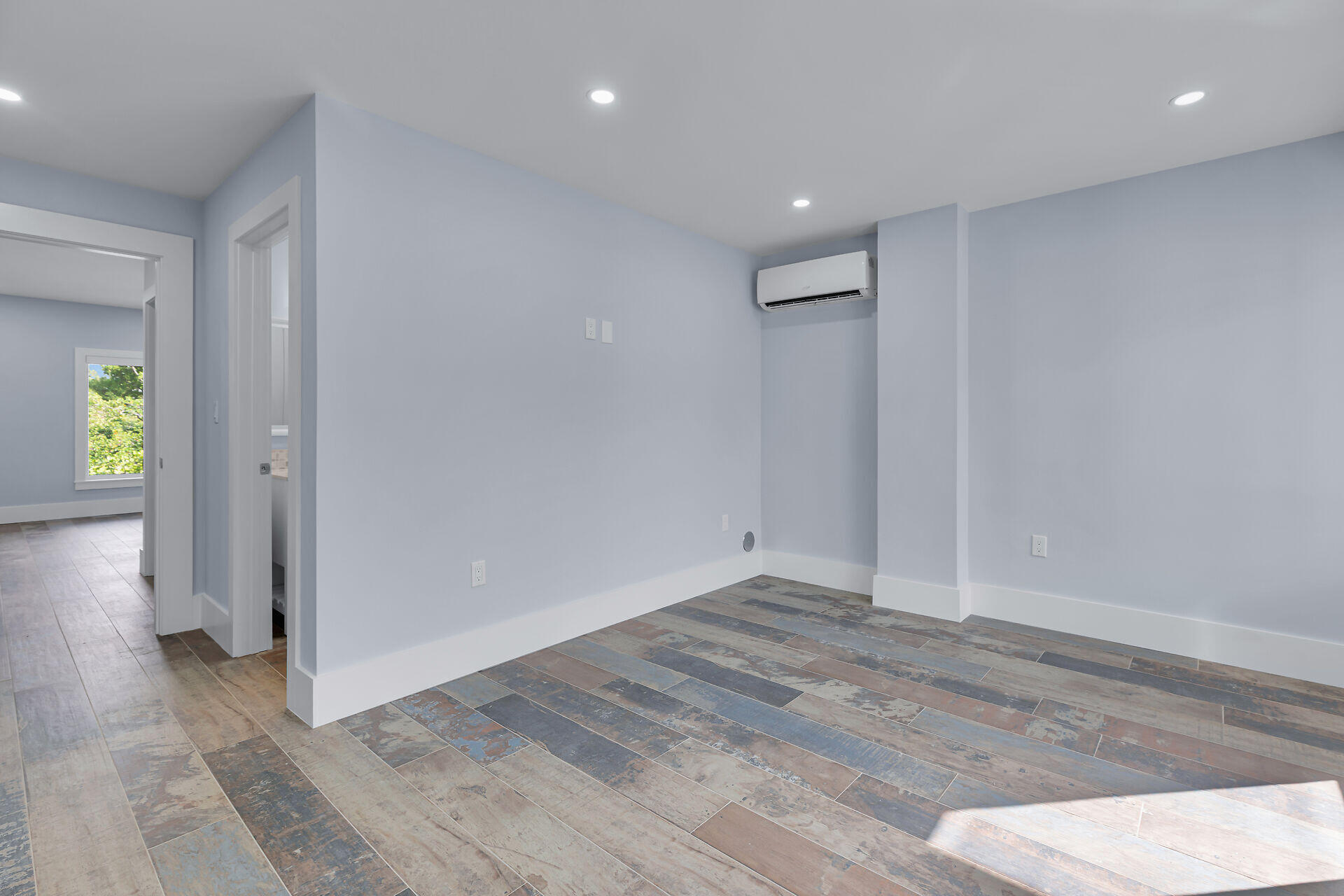 124 Venetian Way Property Photo 36