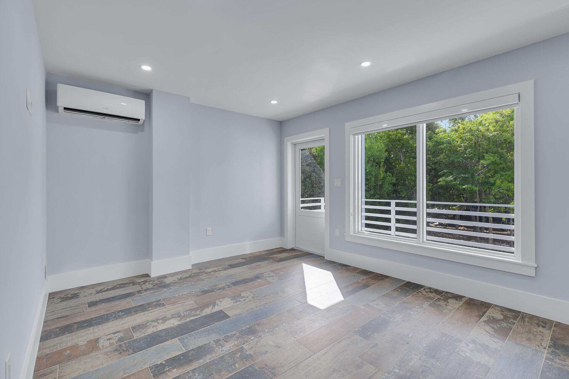 124 Venetian Way Property Photo 37