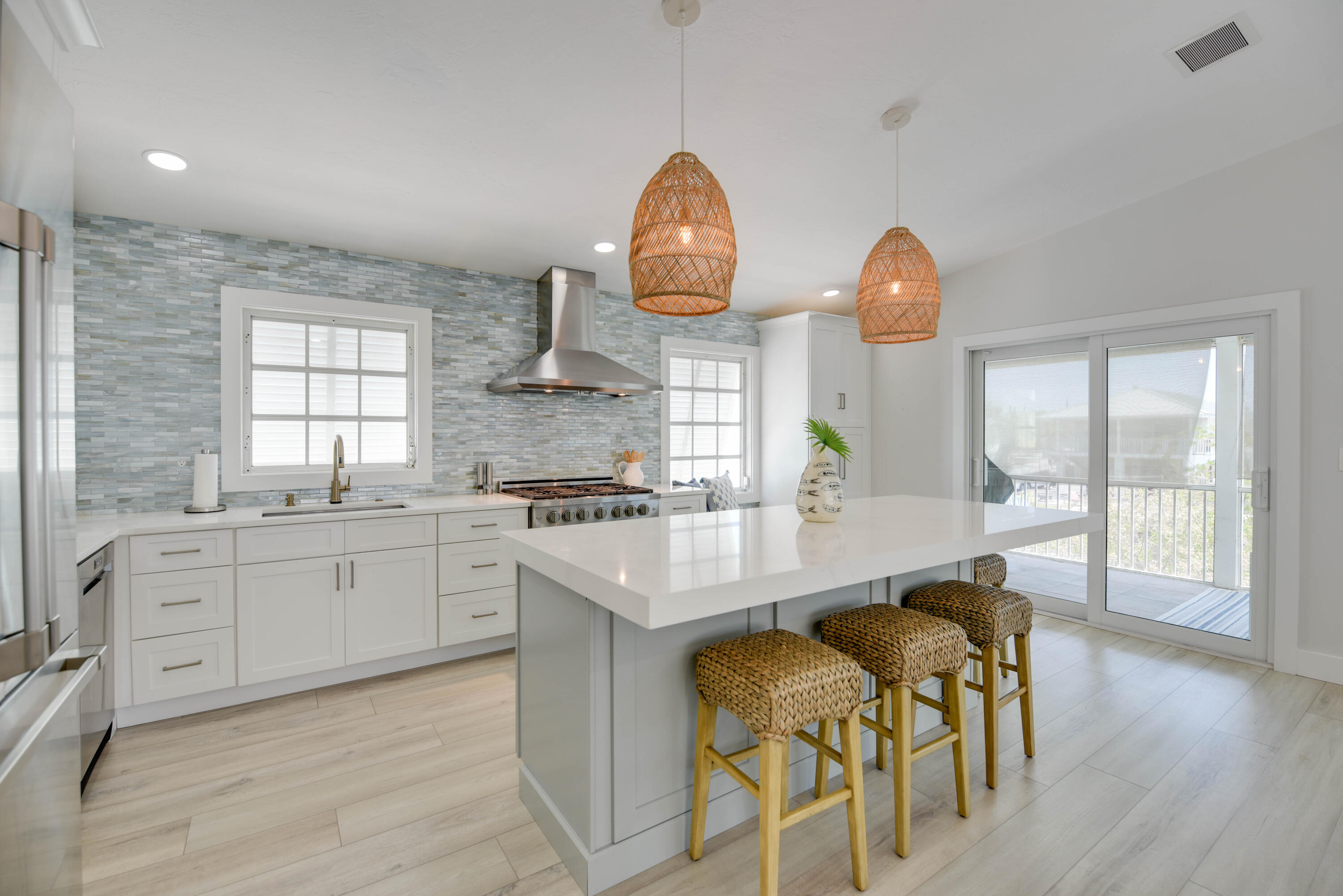 75 Lobstertail Road Property Photo 2