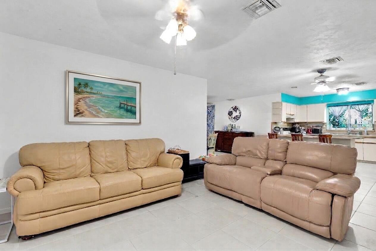 181 Dove Lake Drive Property Photo 3