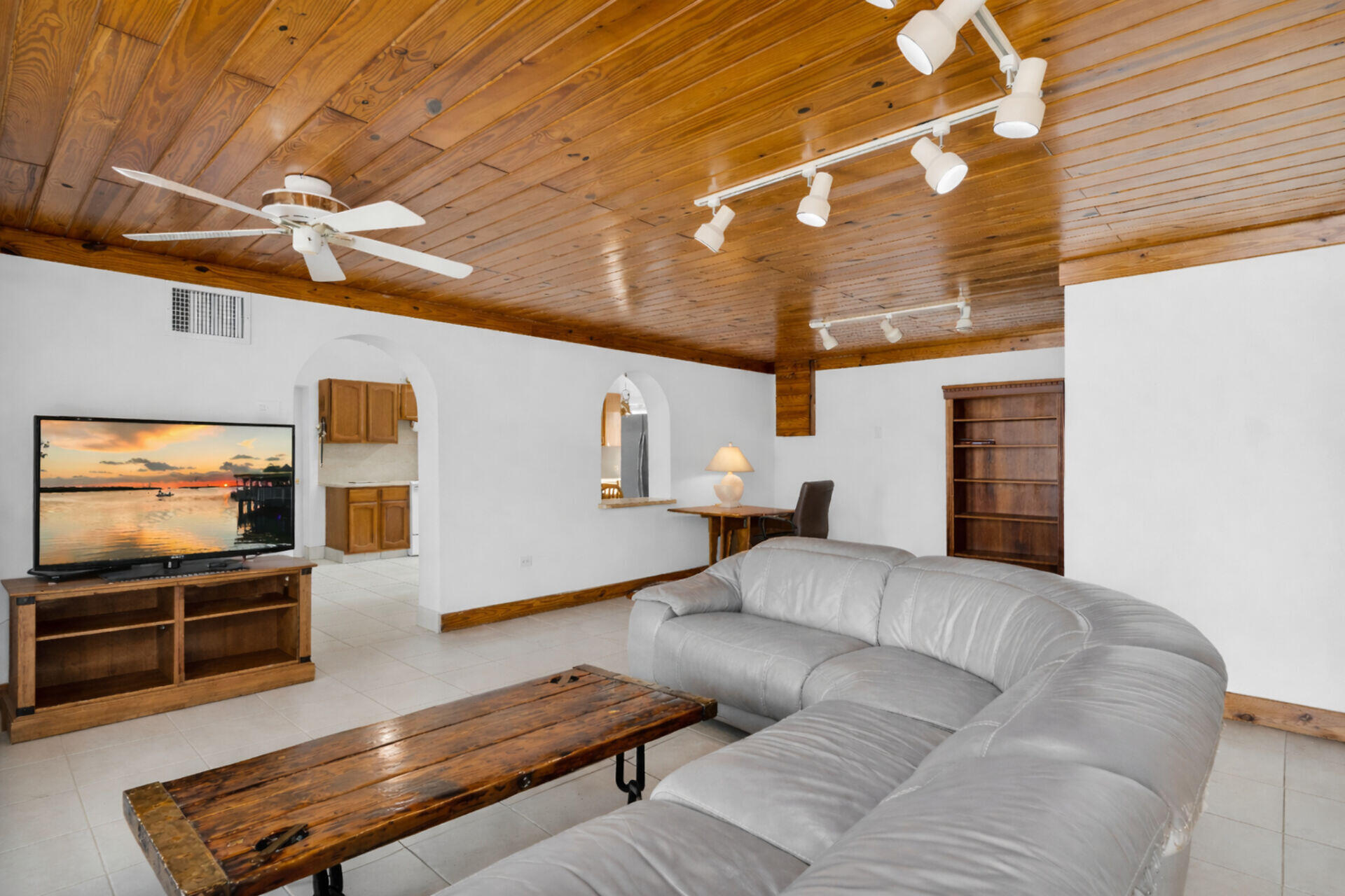 62 Silver Springs Drive Property Photo 17