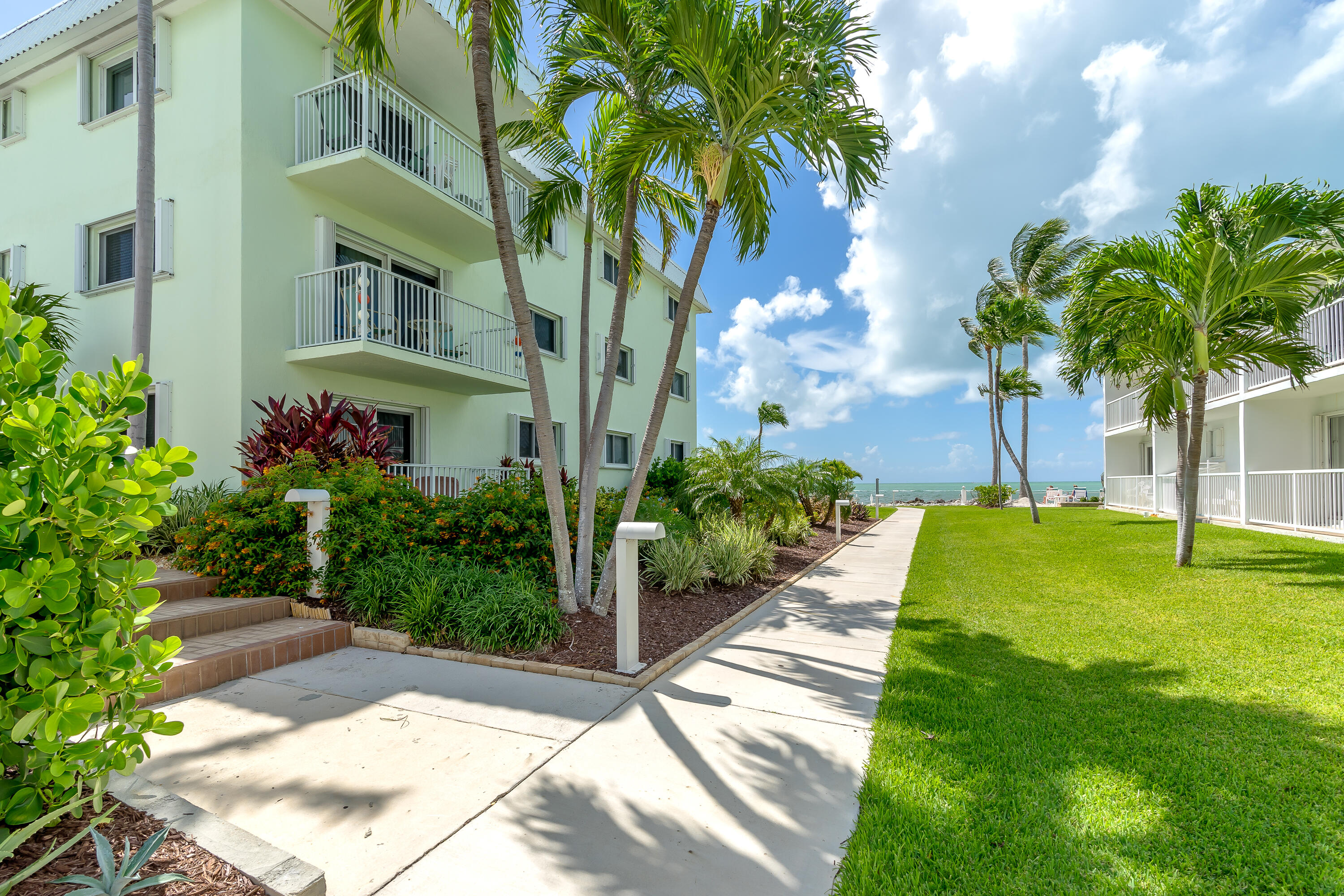 1101 W Ocean Drive 24 Property Photo 33