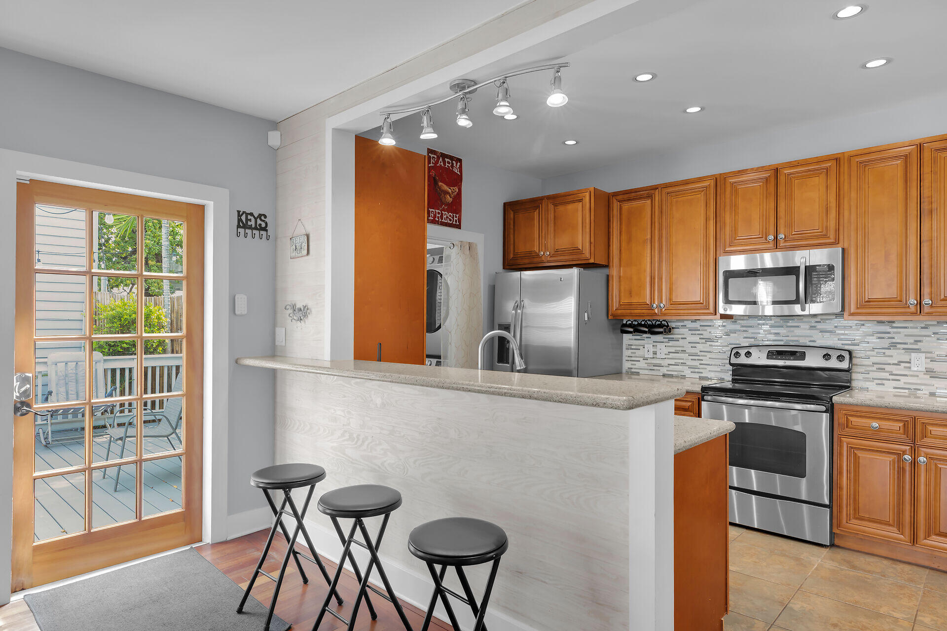 1124 Eaton Street Property Photo 7