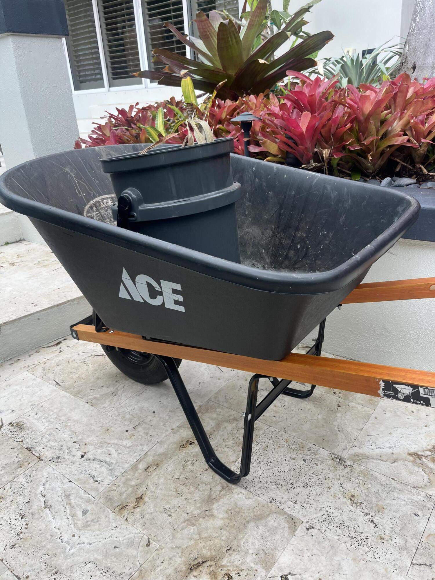 1 Landscape Maintenance Co,no Re Property Photo 8