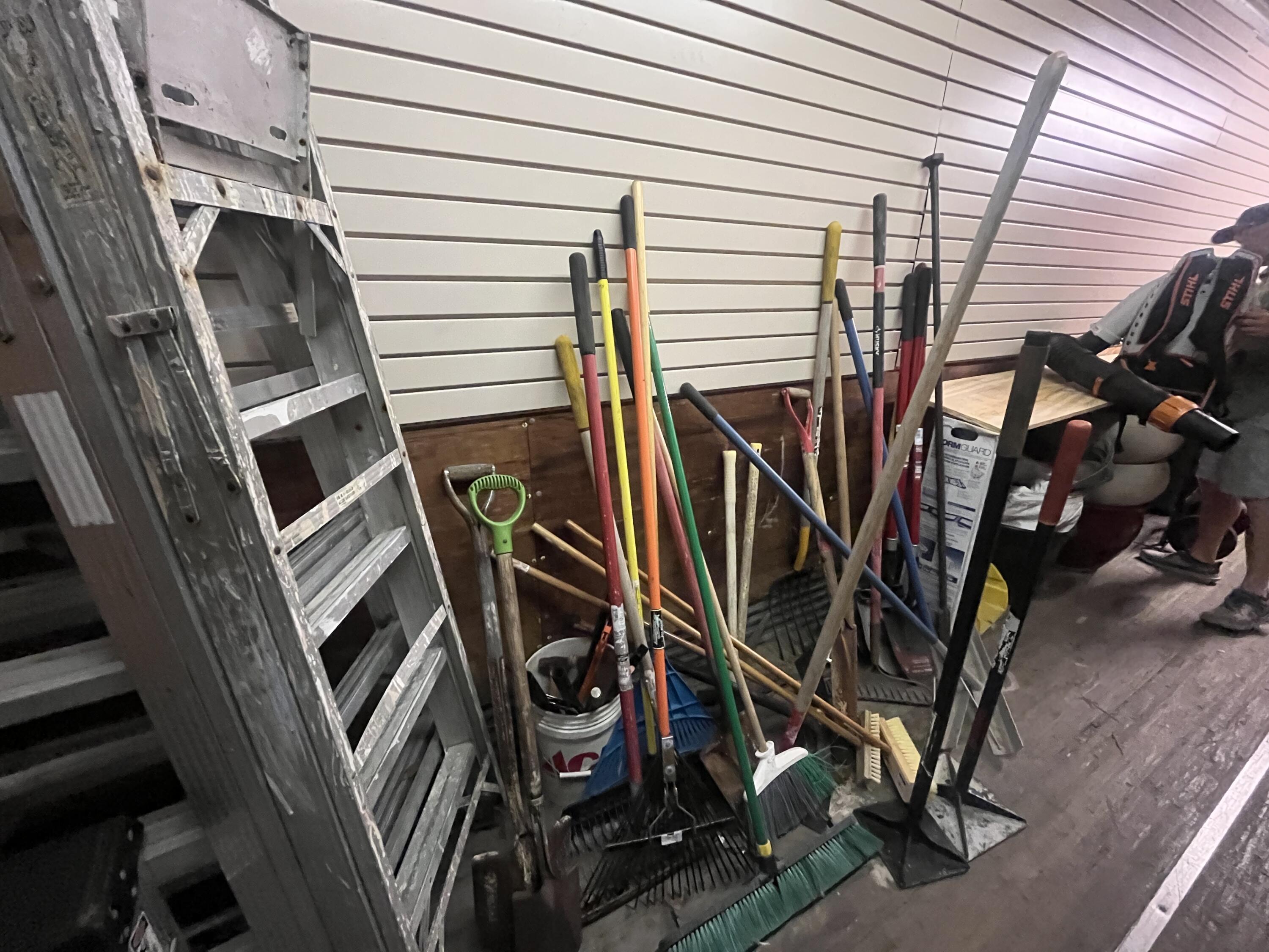 1 Landscape Maintenance Co,no Re Property Photo 10